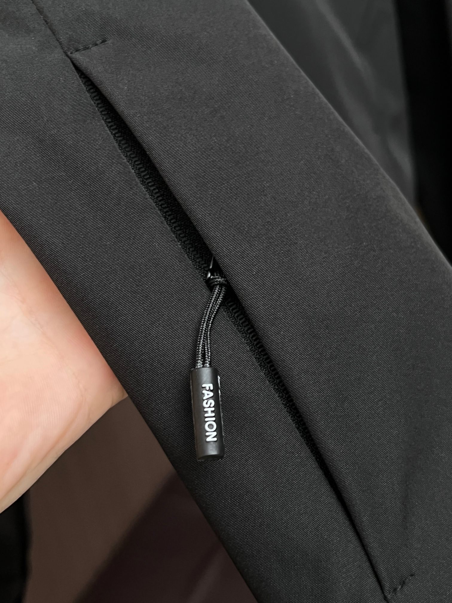 ARC'TERYX A貨 男女款 翼型遮雨片軟殼外套 城市機能款| 8 ARC'TERYX A貨 男女款 翼型遮雨片軟殼外套 城市機能款