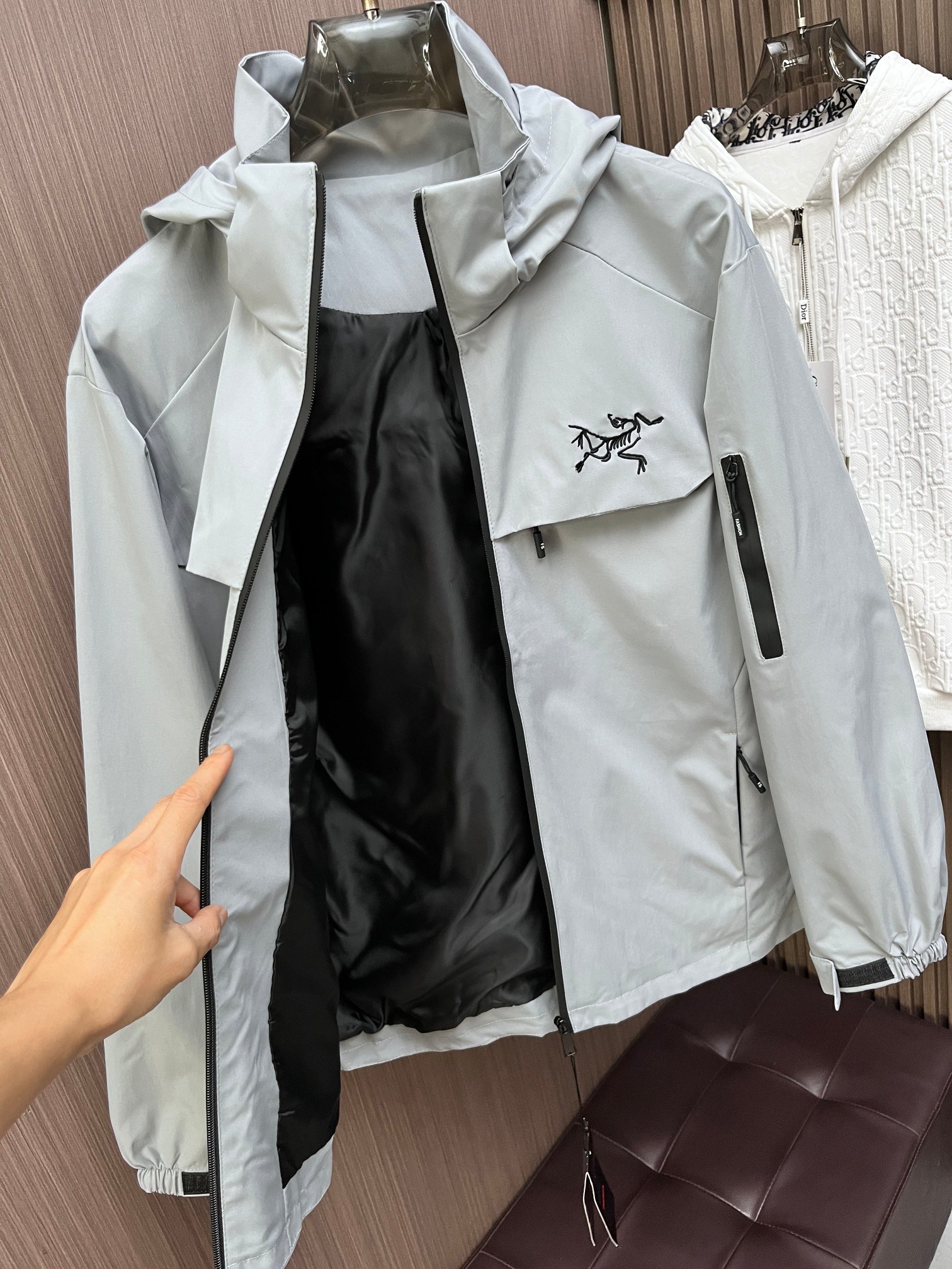ARC'TERYX 一比一 男女款 霧銀灰防潑軟殼外套 都會輕量版| 12 ARC'TERYX 一比一 男女款 霧銀灰防潑軟殼外套 都會輕量版