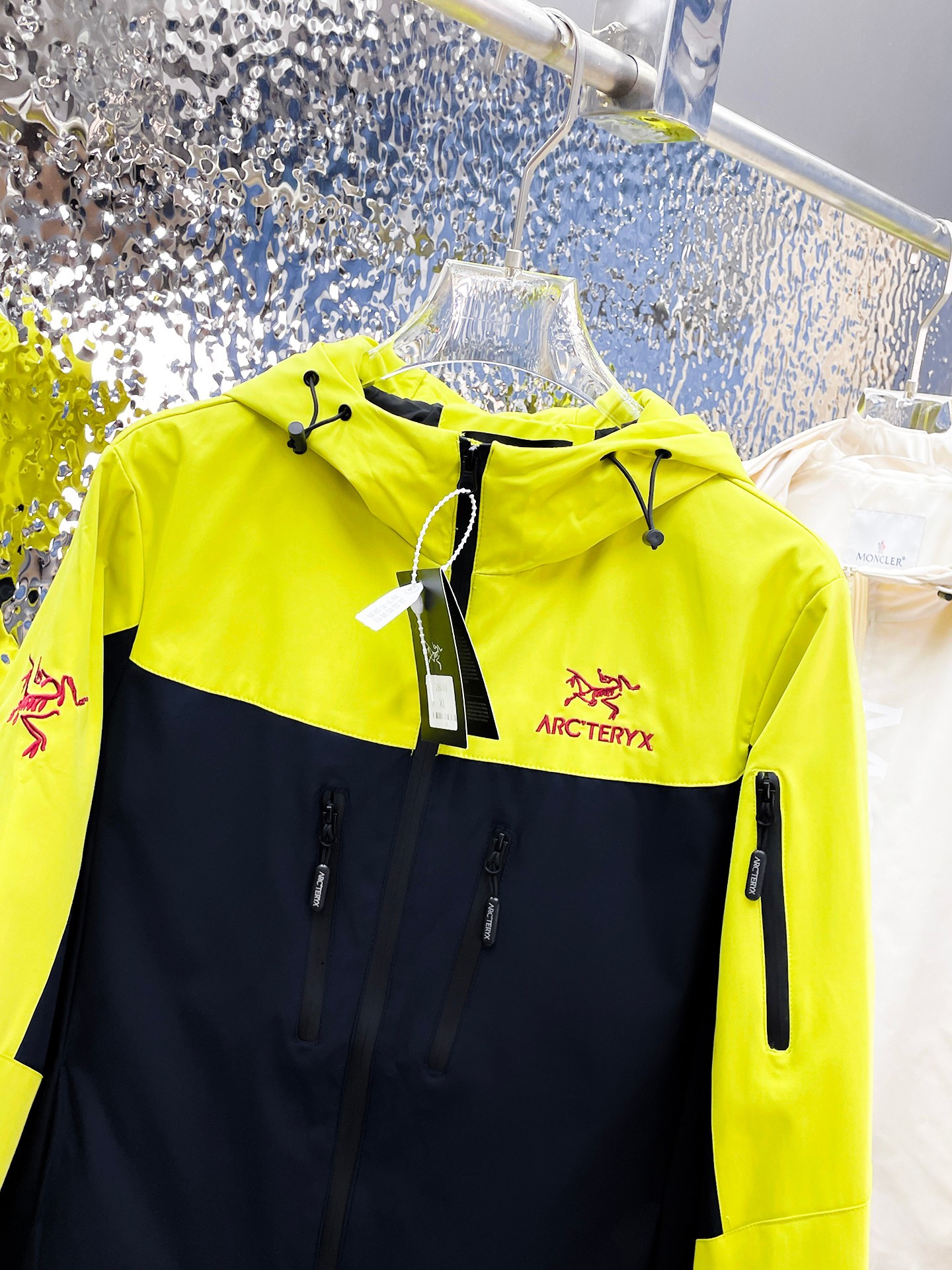 ARC'TERYX 原單 男女款 螢光黃×深海藍撞色外套 山系街頭款| 12 ARC'TERYX 原單 男女款 螢光黃×深海藍撞色外套 山系街頭款