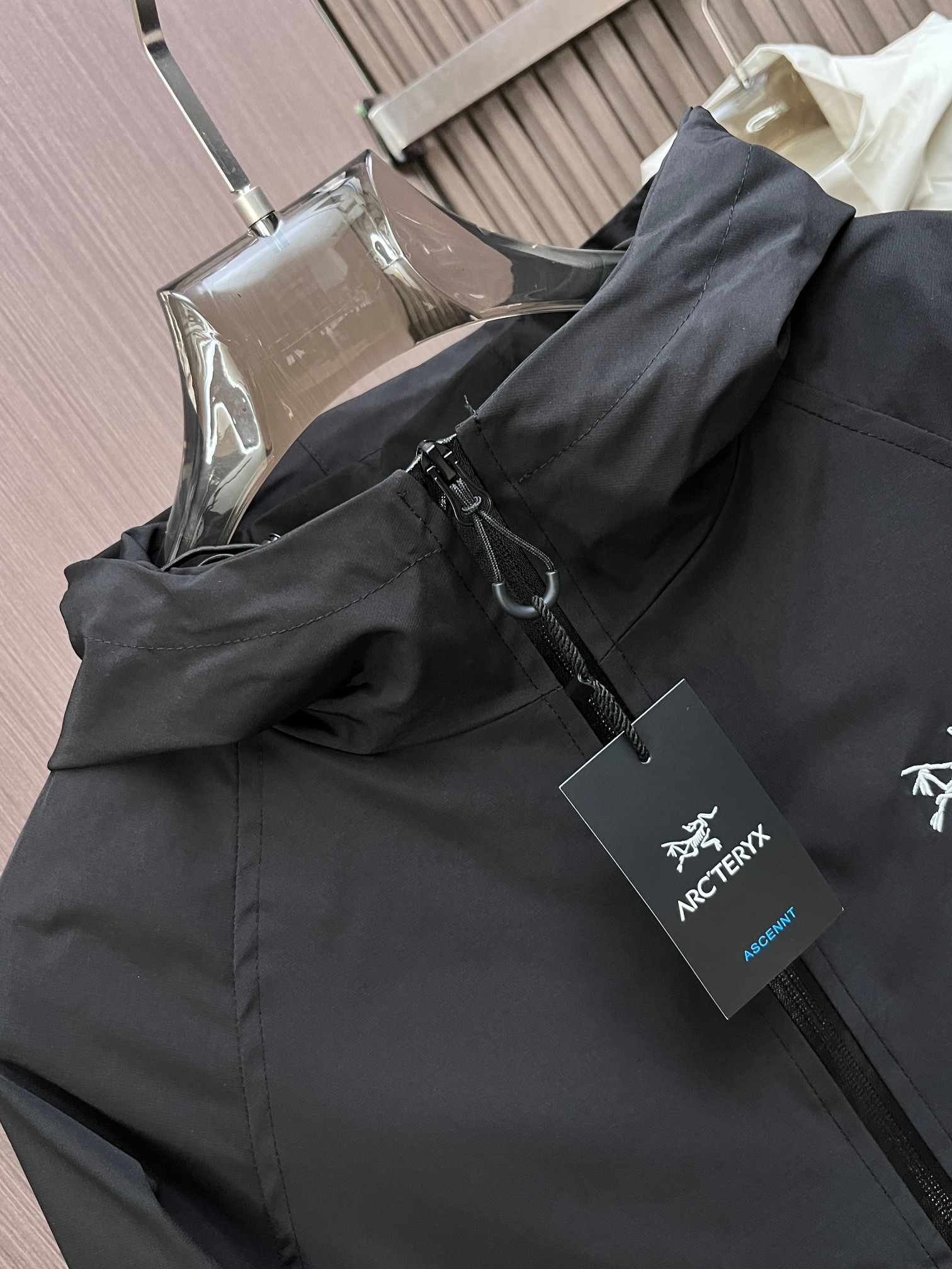 ARC'TERYX 高仿 GORE-TEX 大口袋連帽外套 黑色機能夾克 戶外風衣| 13 ARC'TERYX 高仿 GORE-TEX 大口袋連帽外套 黑色機能夾克 戶外風衣