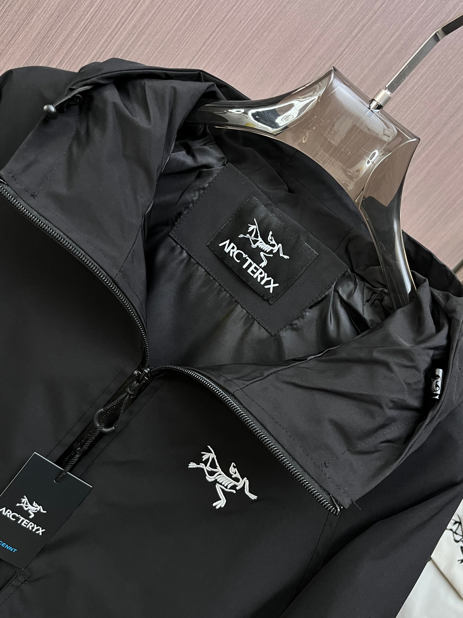 ARC'TERYX 高仿 GORE-TEX 大口袋連帽外套 黑色機能夾克 戶外風衣| 12 ARC'TERYX 高仿 GORE-TEX 大口袋連帽外套 黑色機能夾克 戶外風衣