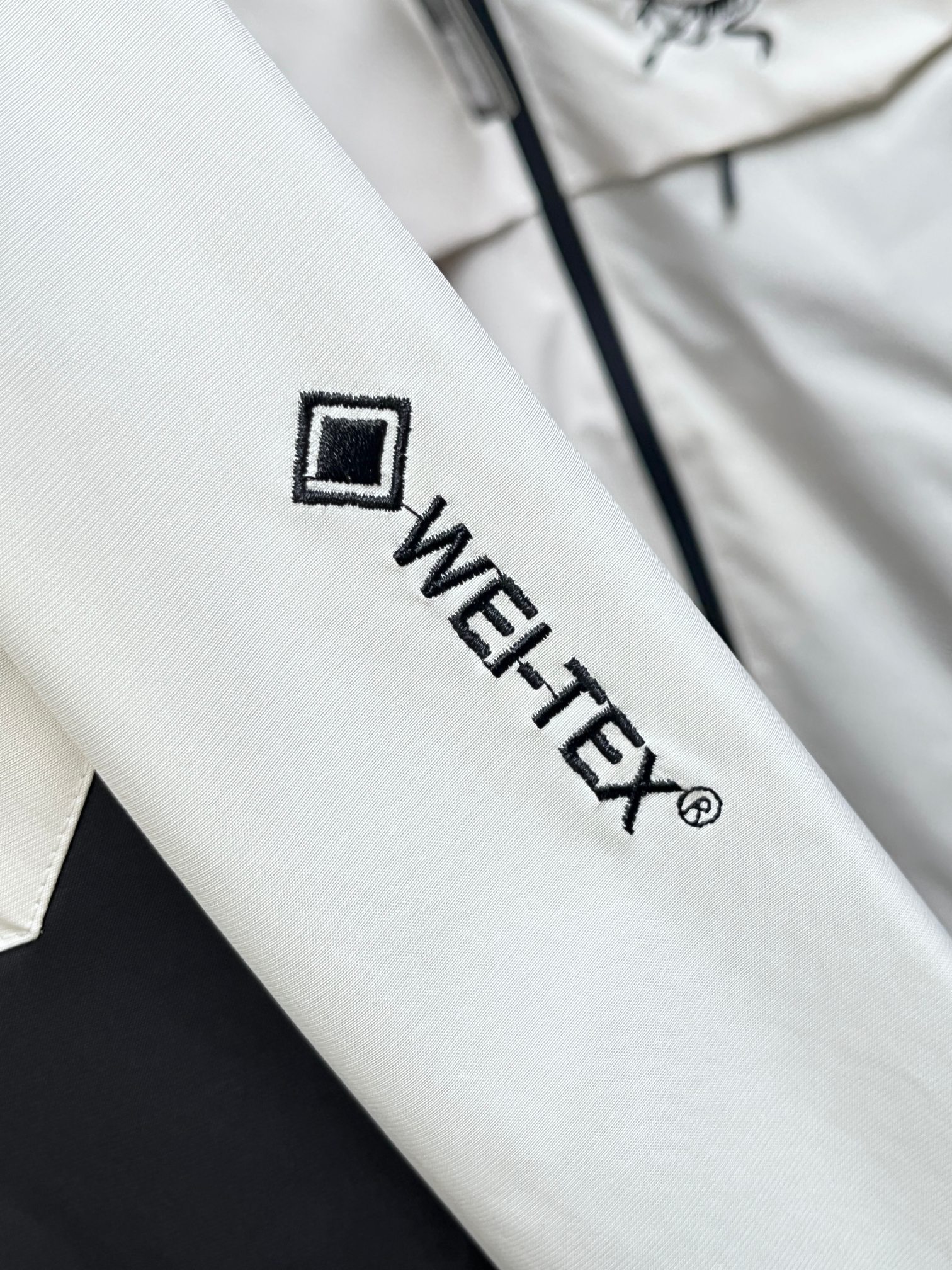 ARC'TERYX 高仿 GORE-TEX 拼色衝鋒衣 黑白機能外套 戶外防風夾克| 8 ARC'TERYX 高仿 GORE-TEX 拼色衝鋒衣 黑白機能外套 戶外防風夾克