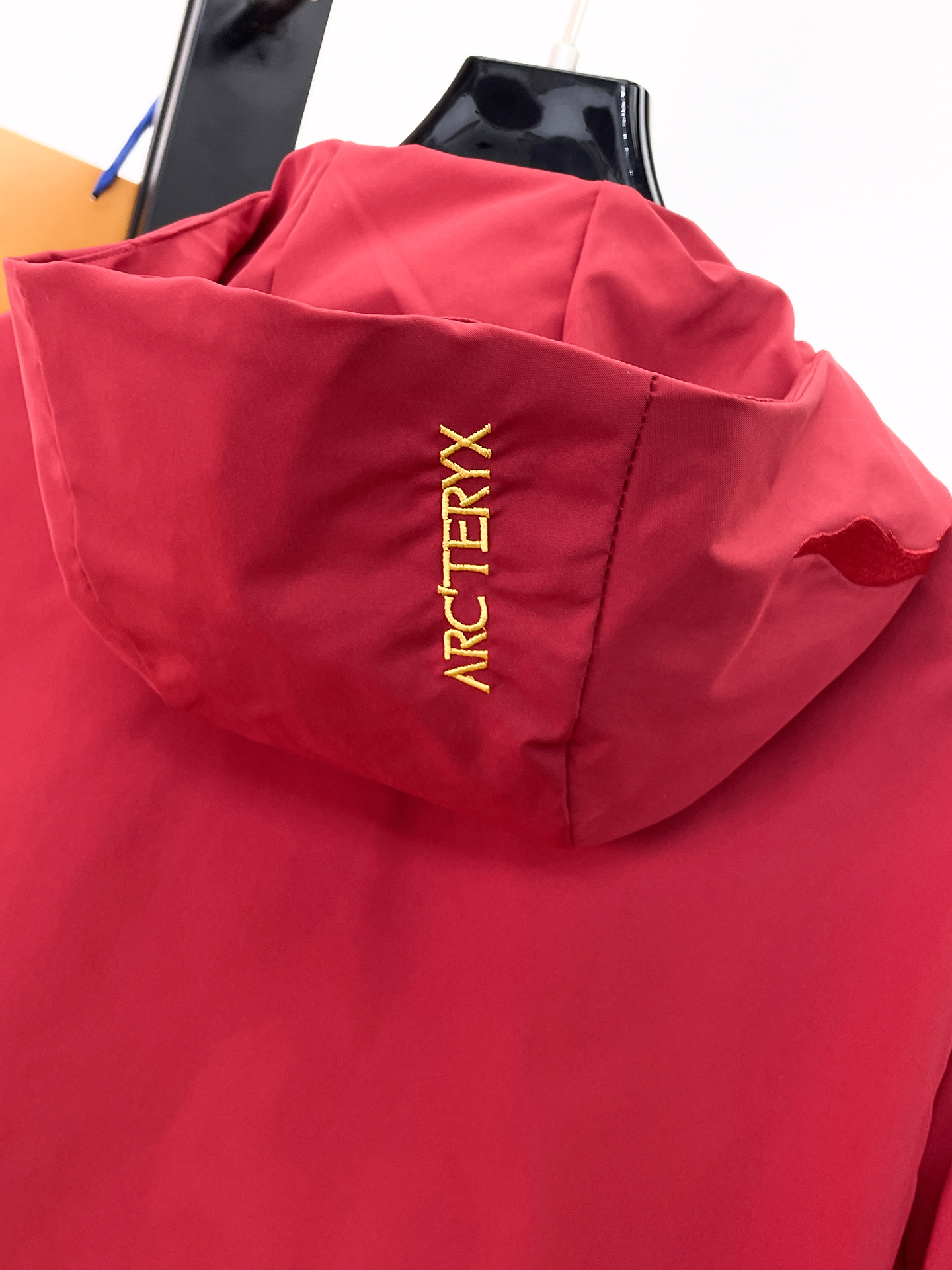 ARC'TERYX 高仿 GORE-TEX 防水機能外套 紅色連帽衝鋒衣 戶外潮流款| 15 ARC'TERYX 高仿 GORE-TEX 防水機能外套 紅色連帽衝鋒衣 戶外潮流款