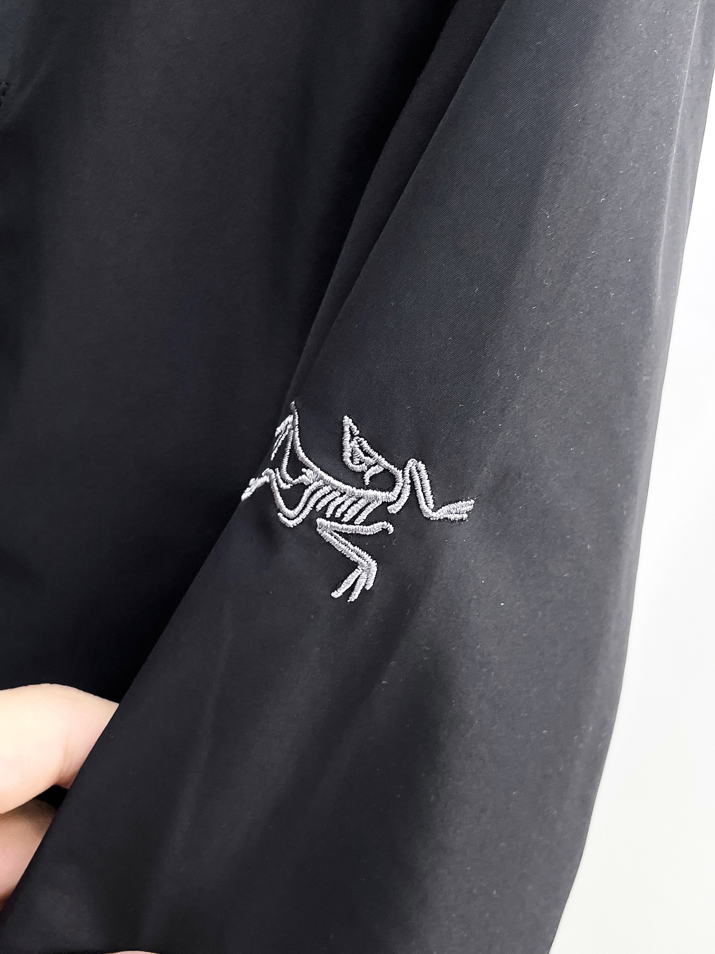 ARC'TERYX 高仿 GORE-TEX 機能外套 黑色連帽夾克 戶外防風衝鋒衣| 8 ARC'TERYX 高仿 GORE-TEX 機能外套 黑色連帽夾克 戶外防風衝鋒衣