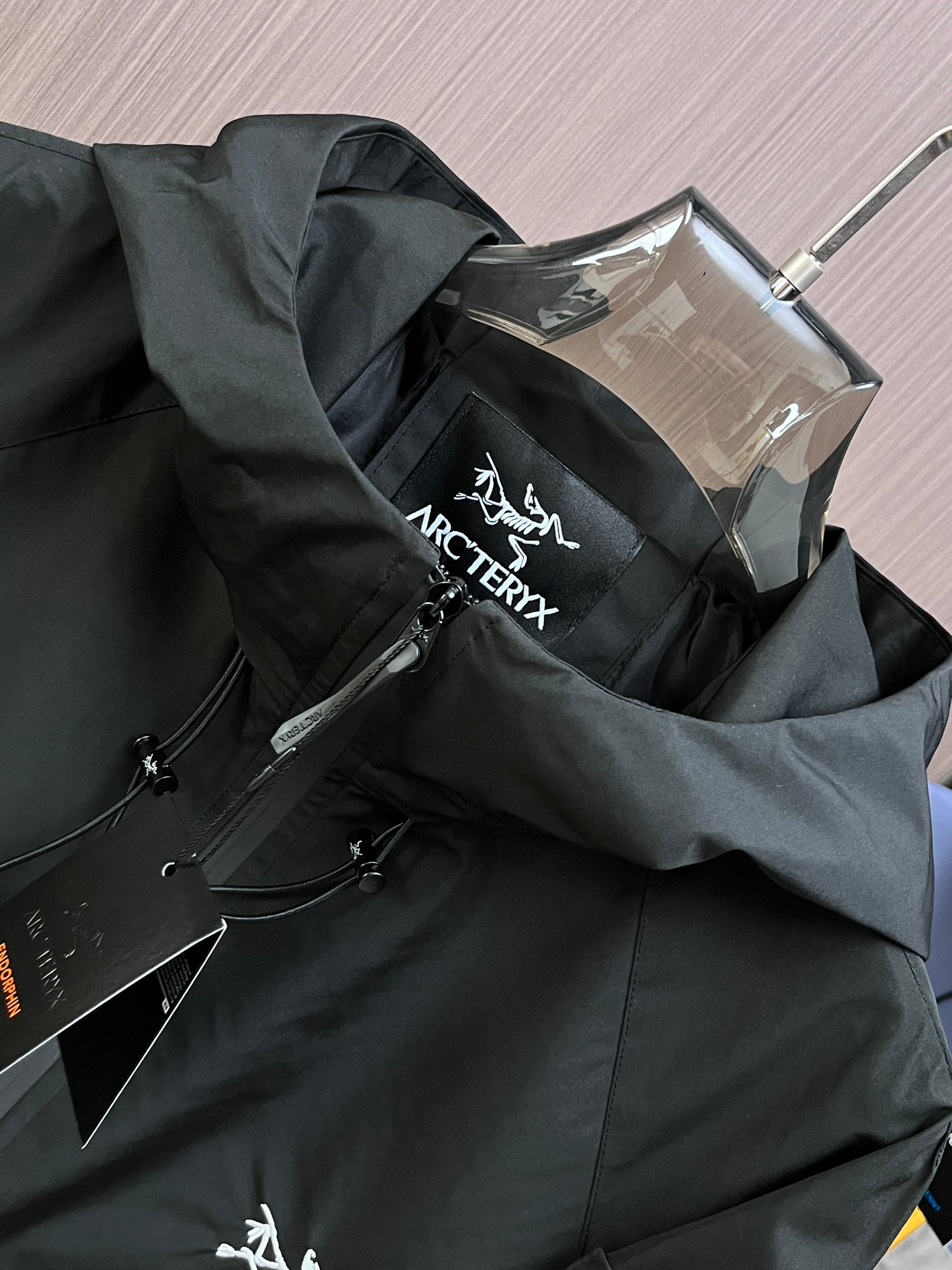 ARC'TERYX始祖鳥軍事機能外套 多口袋連帽衝鋒衣 黑色戶外夾克