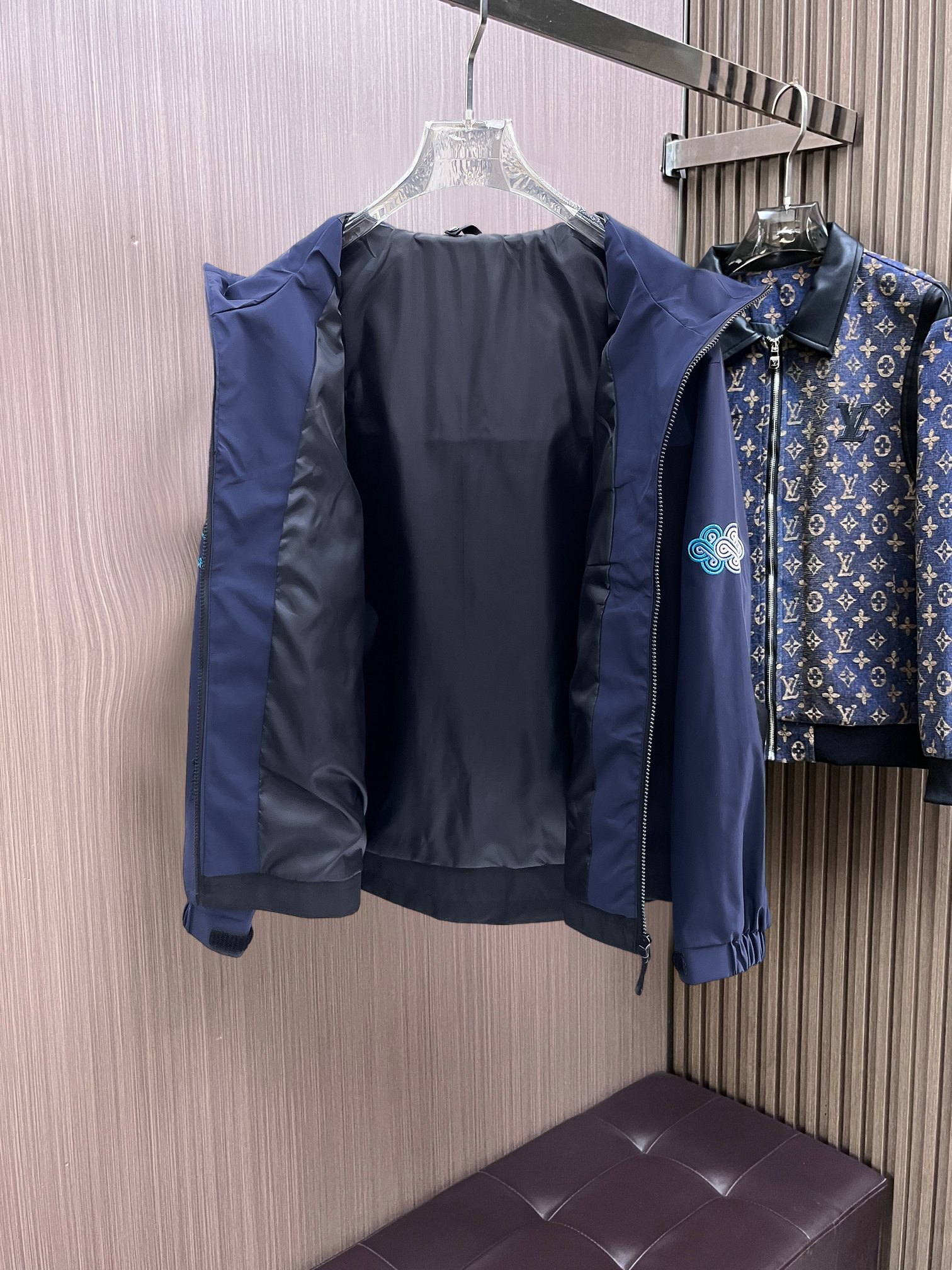 ARC'TERYX 始祖鳥 拼色連帽衝鋒衣 黑藍拼接戶外機能防風外套| 13 ARC'TERYX 始祖鳥 拼色連帽衝鋒衣 黑藍拼接戶外機能防風外套
