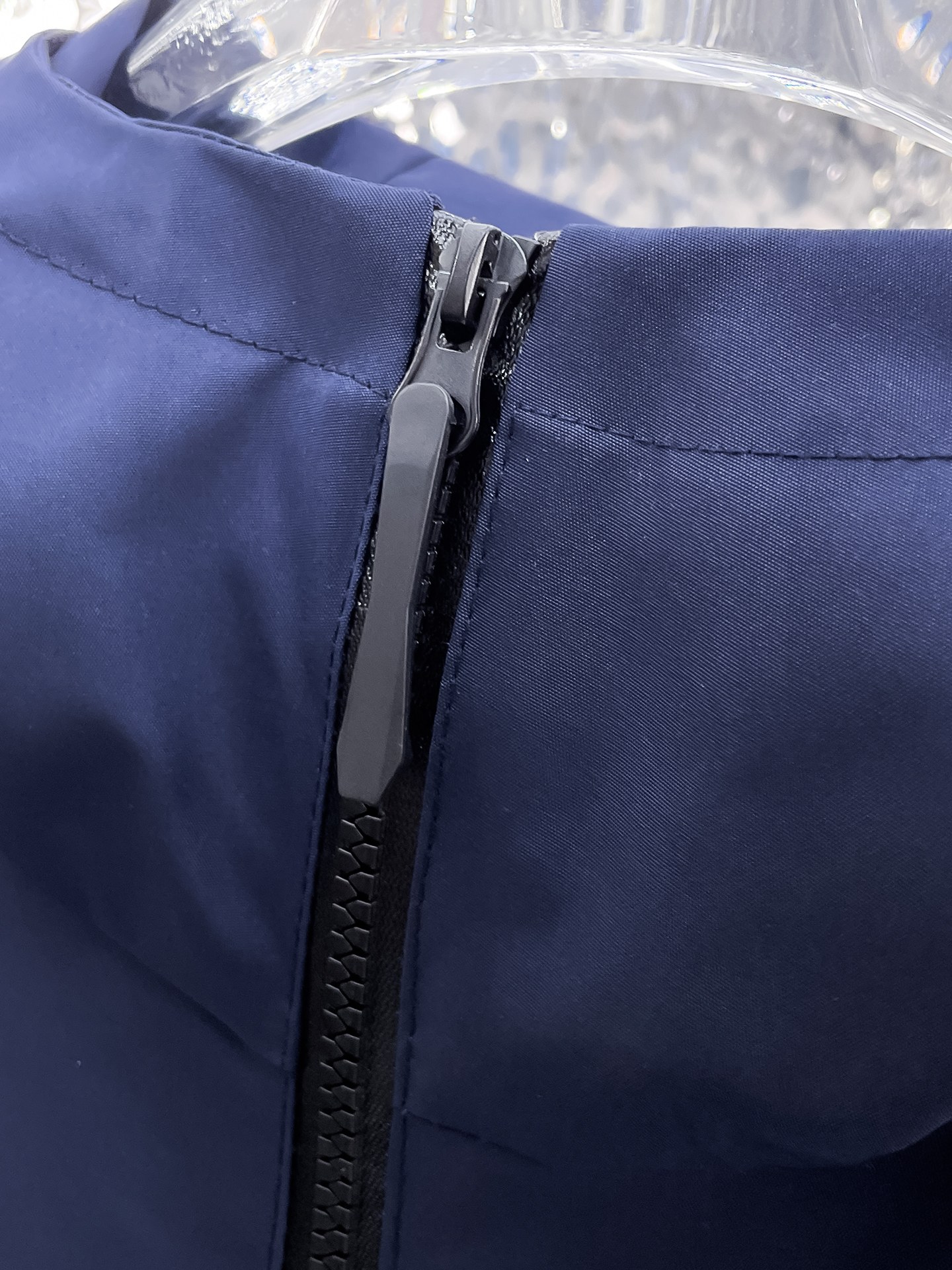 ARC'TERYX 始祖鳥 拼色連帽衝鋒衣 黑藍拼接戶外機能防風外套| 10 ARC'TERYX 始祖鳥 拼色連帽衝鋒衣 黑藍拼接戶外機能防風外套