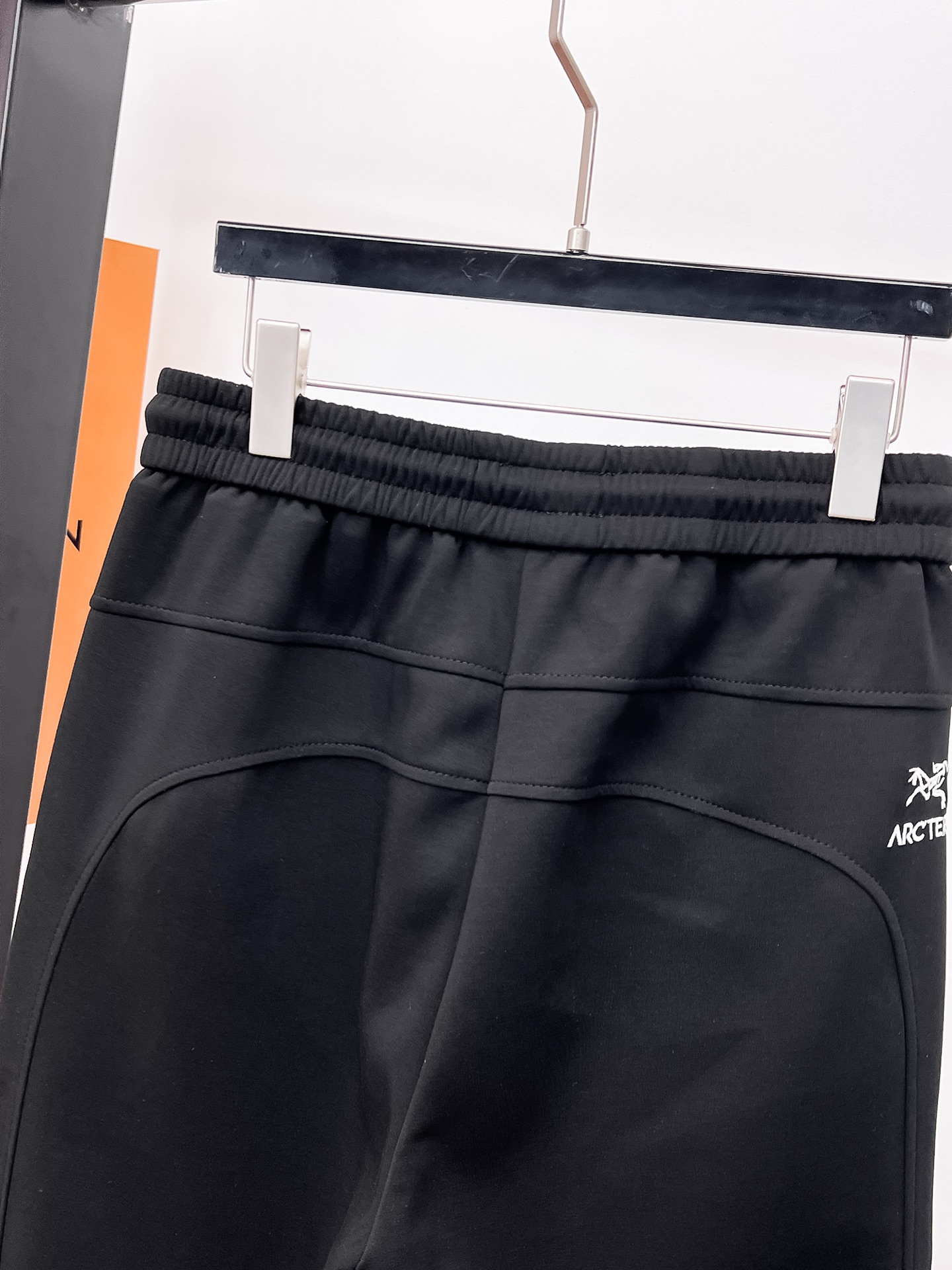 ARC'TERYX 始祖鳥 黑色休閒短褲 男士運動五分褲 戶外簡約機能短褲| 13 ARC'TERYX 始祖鳥 黑色休閒短褲 男士運動五分褲 戶外簡約機能短褲