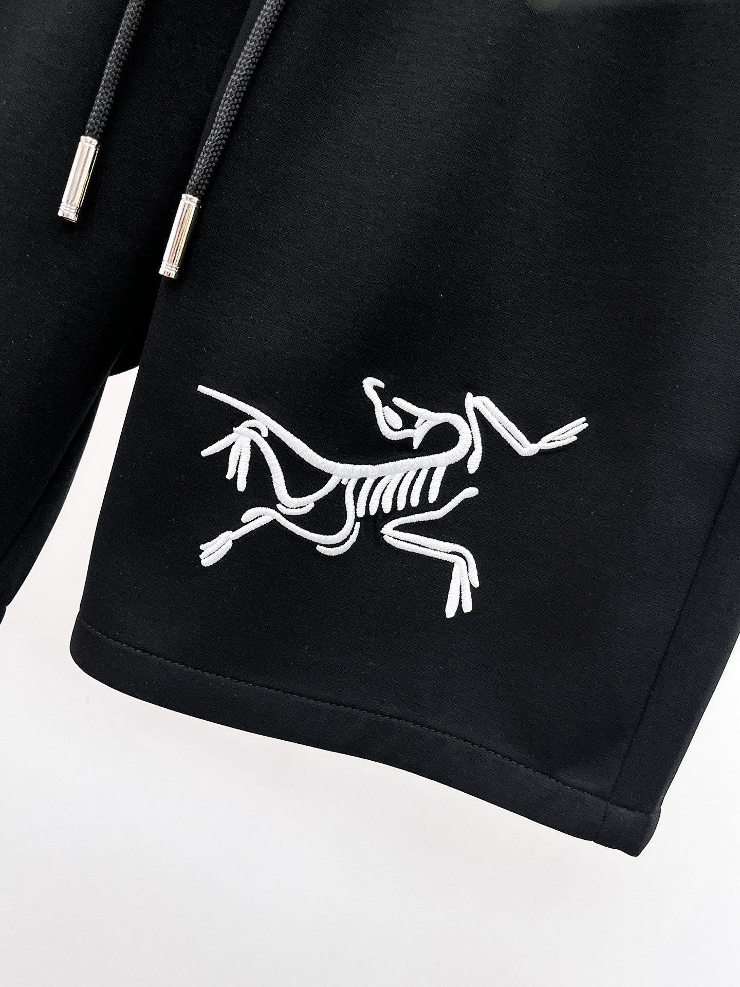 Arc'teryx 始祖鳥高仿男士黑色休閒短褲 刺繡鳥標抽繩五分褲夏季百搭款| 11 Arc'teryx 始祖鳥高仿男士黑色休閒短褲 刺繡鳥標抽繩五分褲夏季百搭款