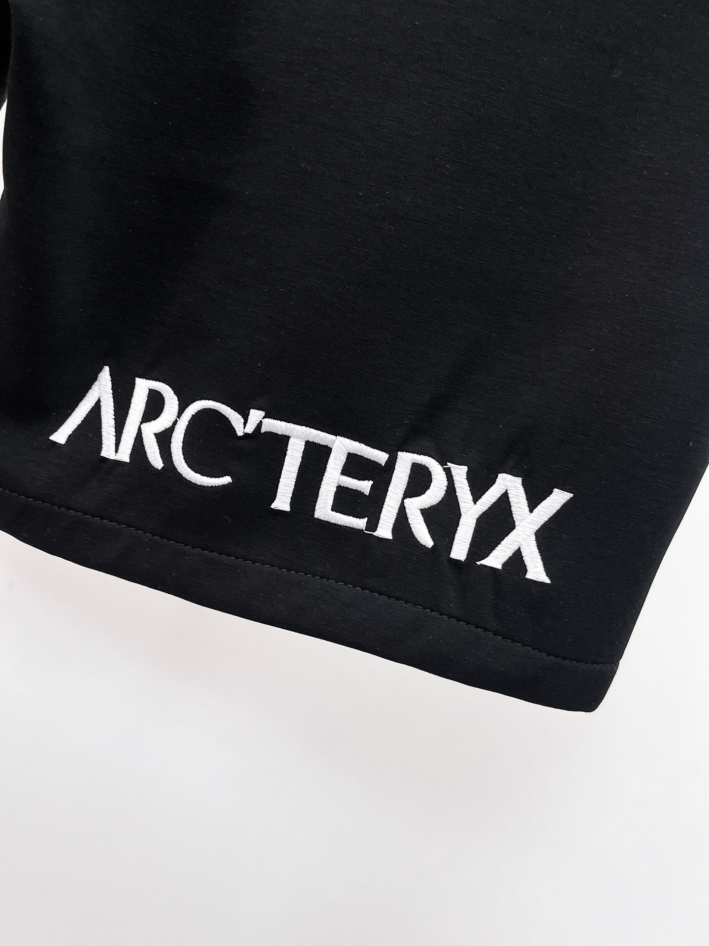 Arc'teryx 始祖鳥高仿男士黑色休閒短褲 刺繡鳥標抽繩五分褲夏季百搭款| 8 Arc'teryx 始祖鳥高仿男士黑色休閒短褲 刺繡鳥標抽繩五分褲夏季百搭款
