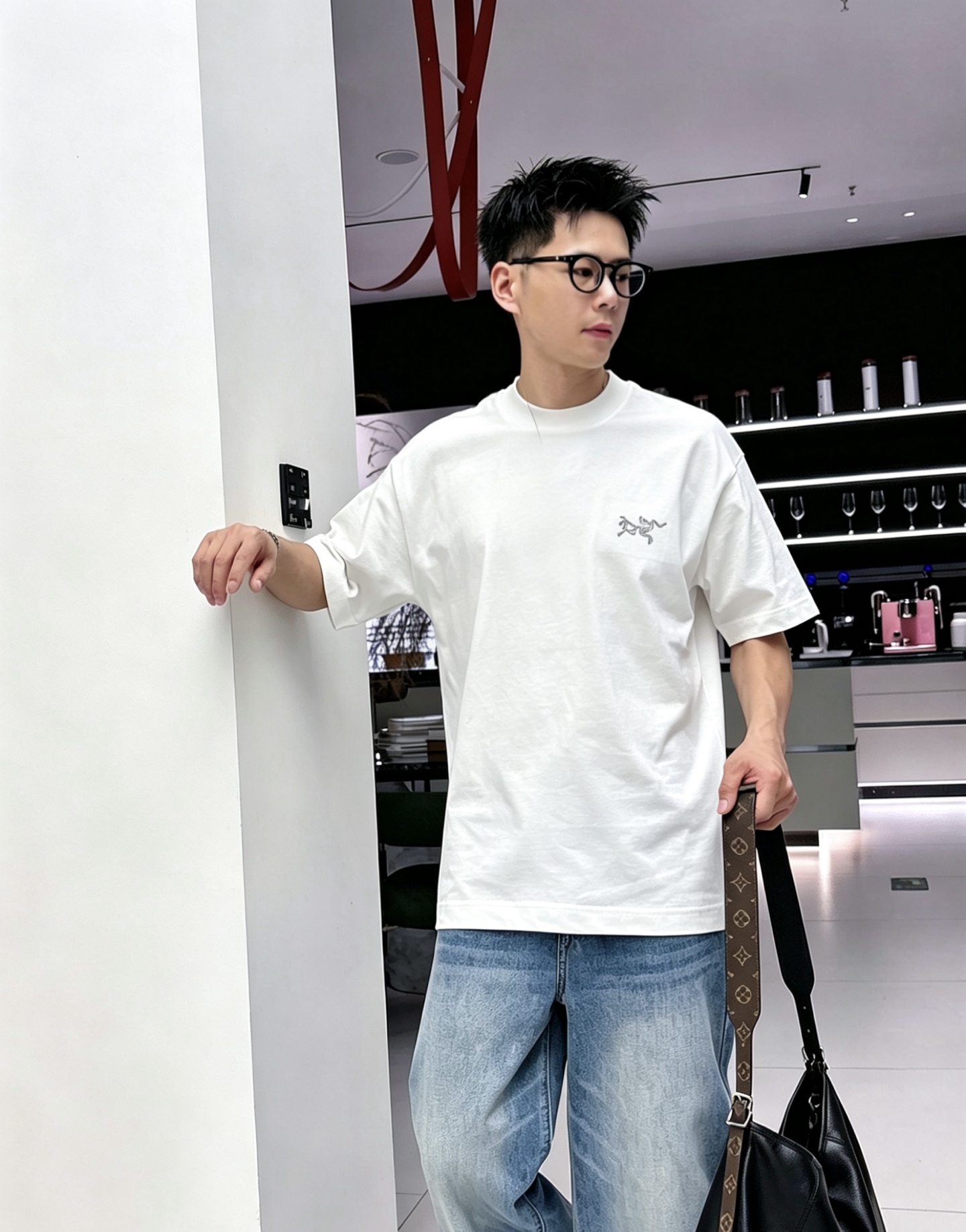 Arc'teryx 始祖鳥原單男士白色短袖T恤 小鳥標圓領休閒上衣清爽百搭款| 3 Arc'teryx 始祖鳥原單男士白色短袖T恤 小鳥標圓領休閒上衣清爽百搭款