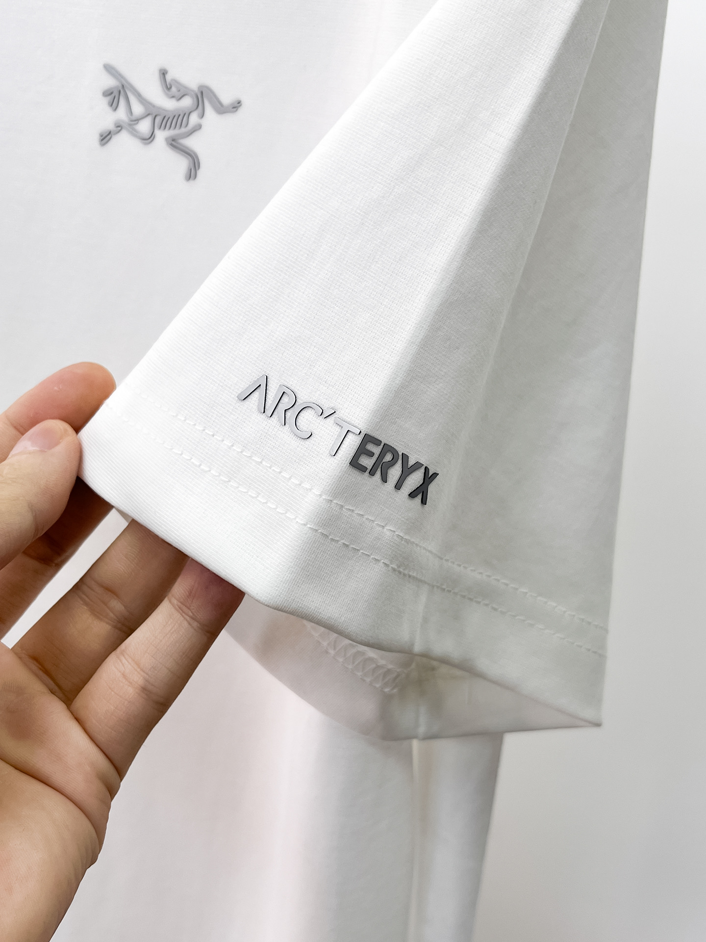 Arc'teryx 始祖鳥原單男士白色短袖T恤 小鳥標圓領休閒上衣清爽百搭款| 10 Arc'teryx 始祖鳥原單男士白色短袖T恤 小鳥標圓領休閒上衣清爽百搭款