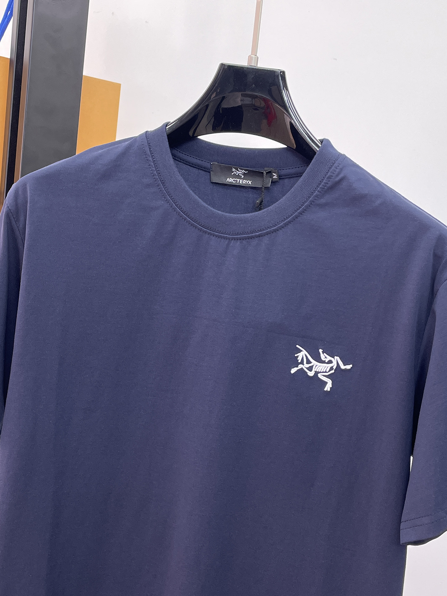 Arc'teryx 始祖鳥A貨男士藏藍短袖T恤 經典鳥標圓領夏季休閒百搭上衣