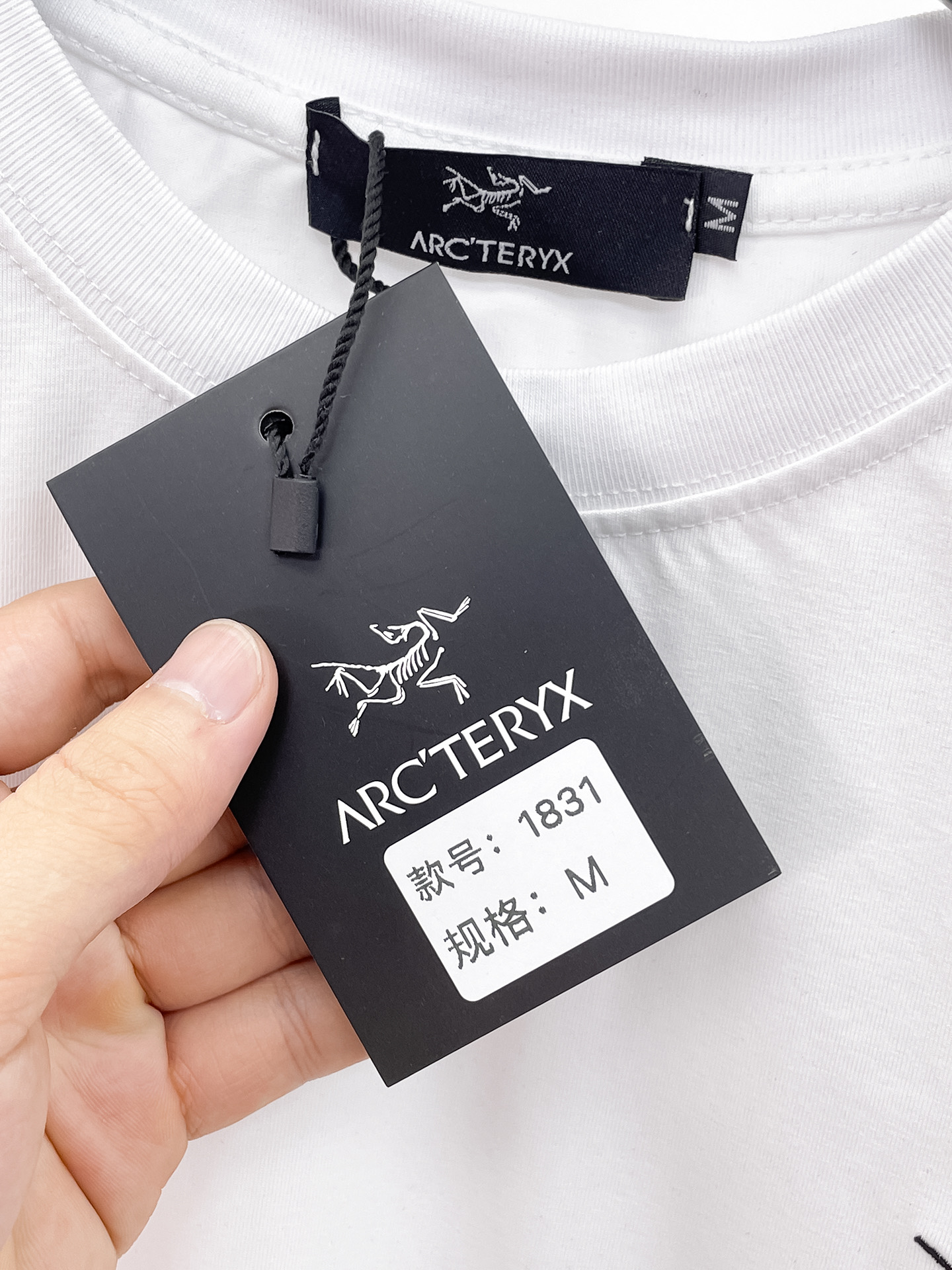 Arc'teryx 復刻男士白色短袖T恤 黑色小鳥標圓領簡約百搭上衣| 7 Arc'teryx 復刻男士白色短袖T恤 黑色小鳥標圓領簡約百搭上衣