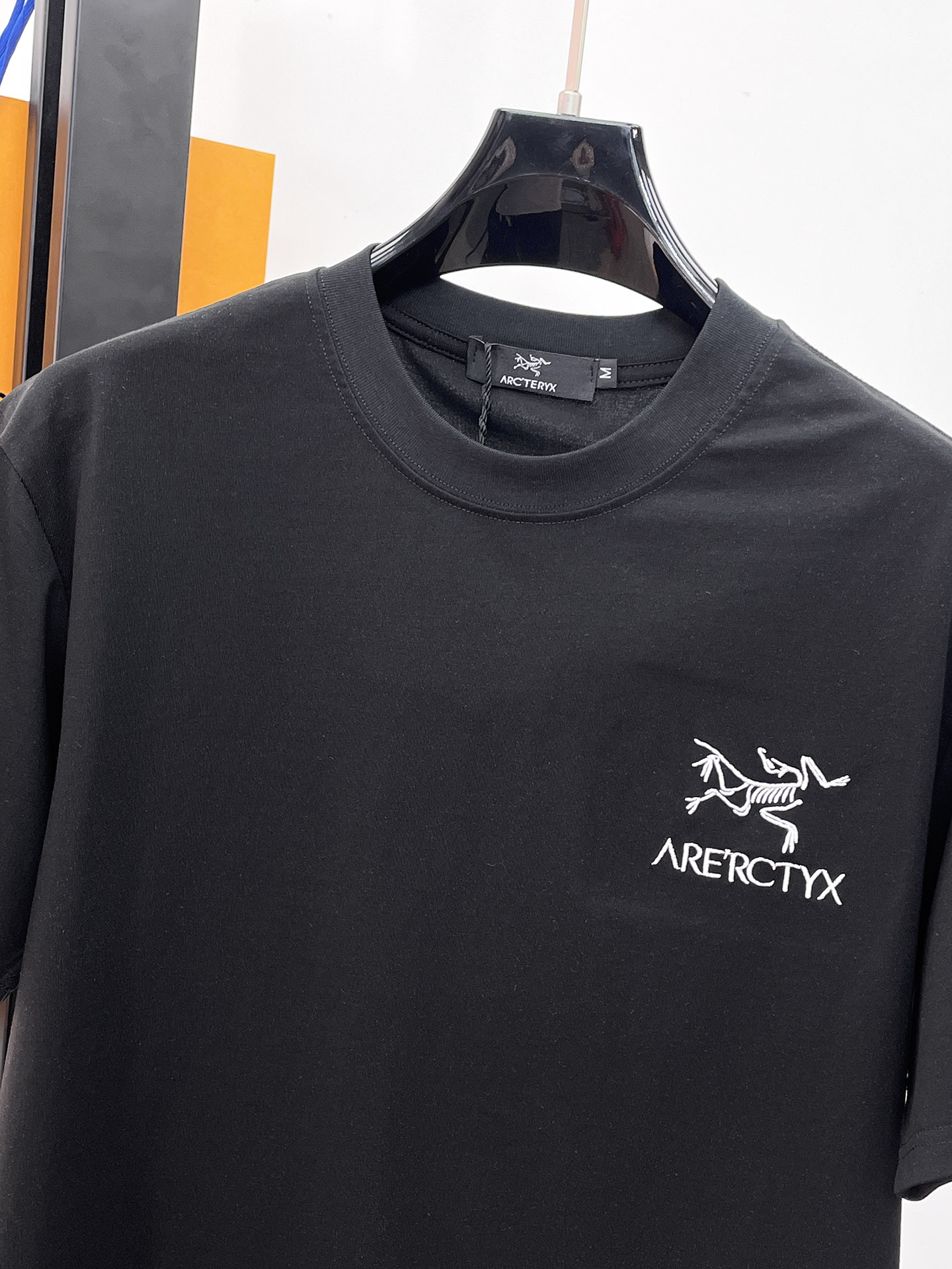 Arc'teryx 高仿男士黑色短袖T恤 白色鳥標簡約圓領夏季休閒款
