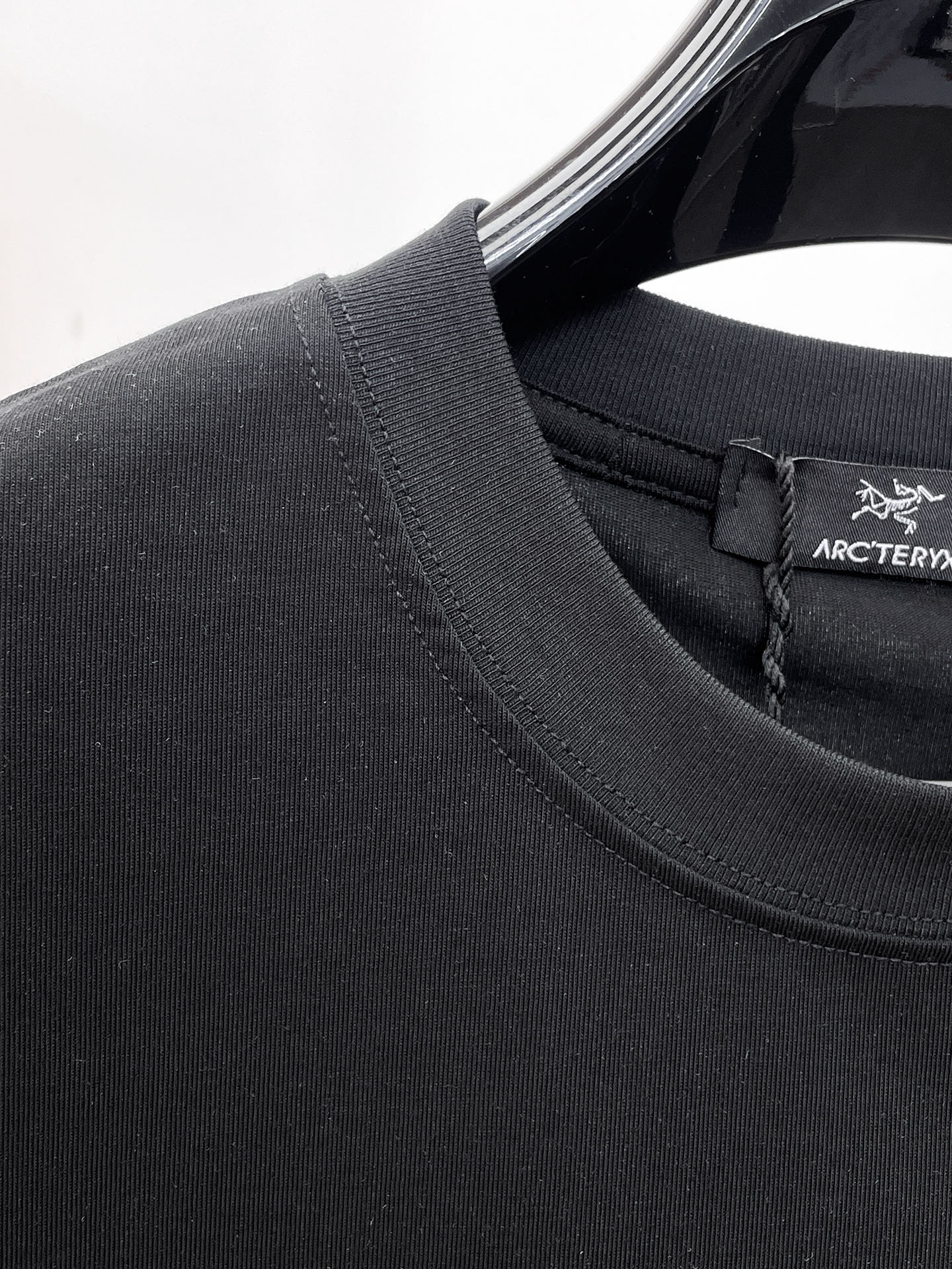 Arc'teryx 高仿男士黑色短袖T恤 白色鳥標簡約圓領夏季休閒款