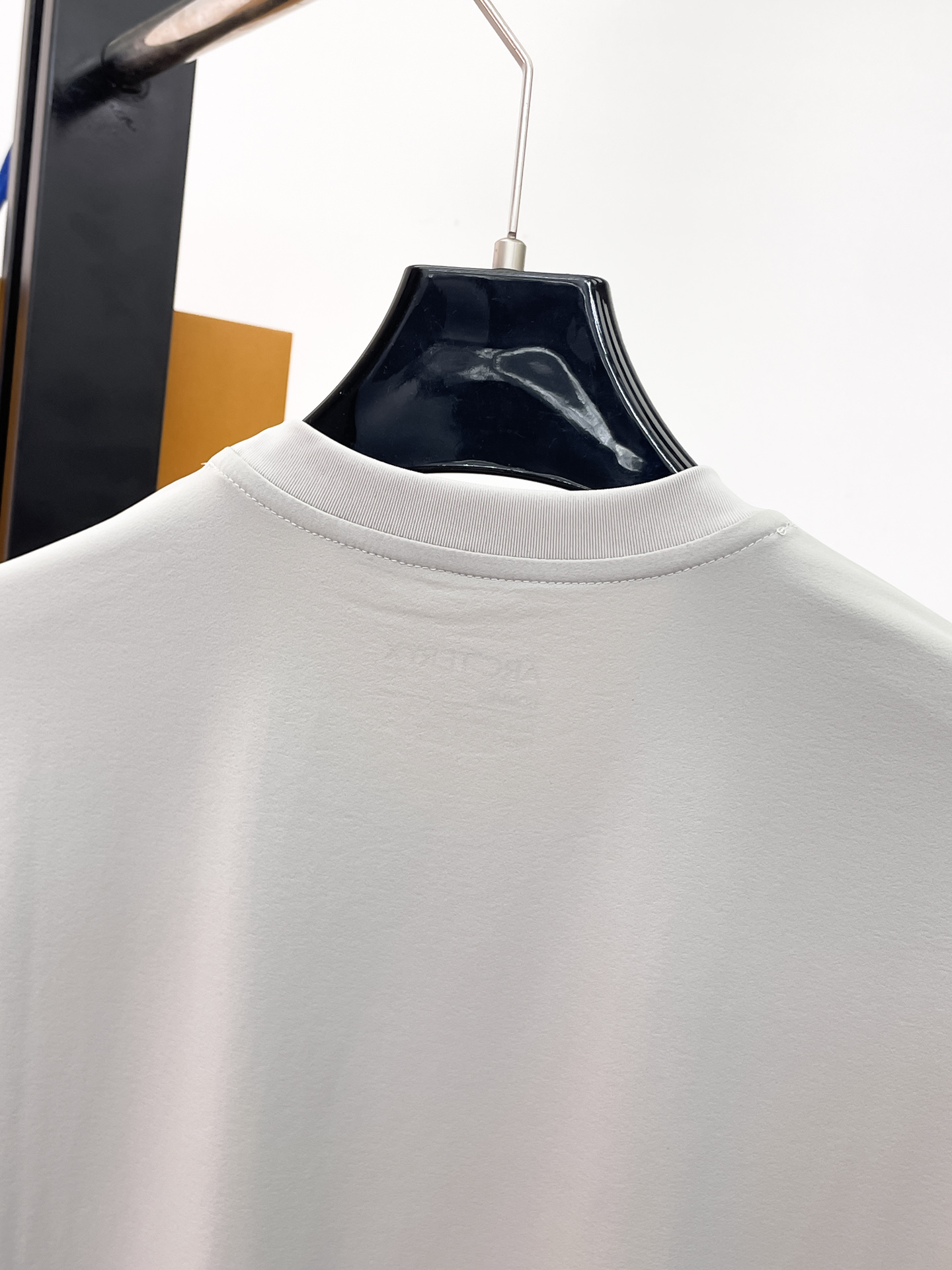 Arc'teryx 一比一男士淺灰短袖T恤 袖口字母小鳥標機能休閒上衣| 11 Arc'teryx 一比一男士淺灰短袖T恤 袖口字母小鳥標機能休閒上衣