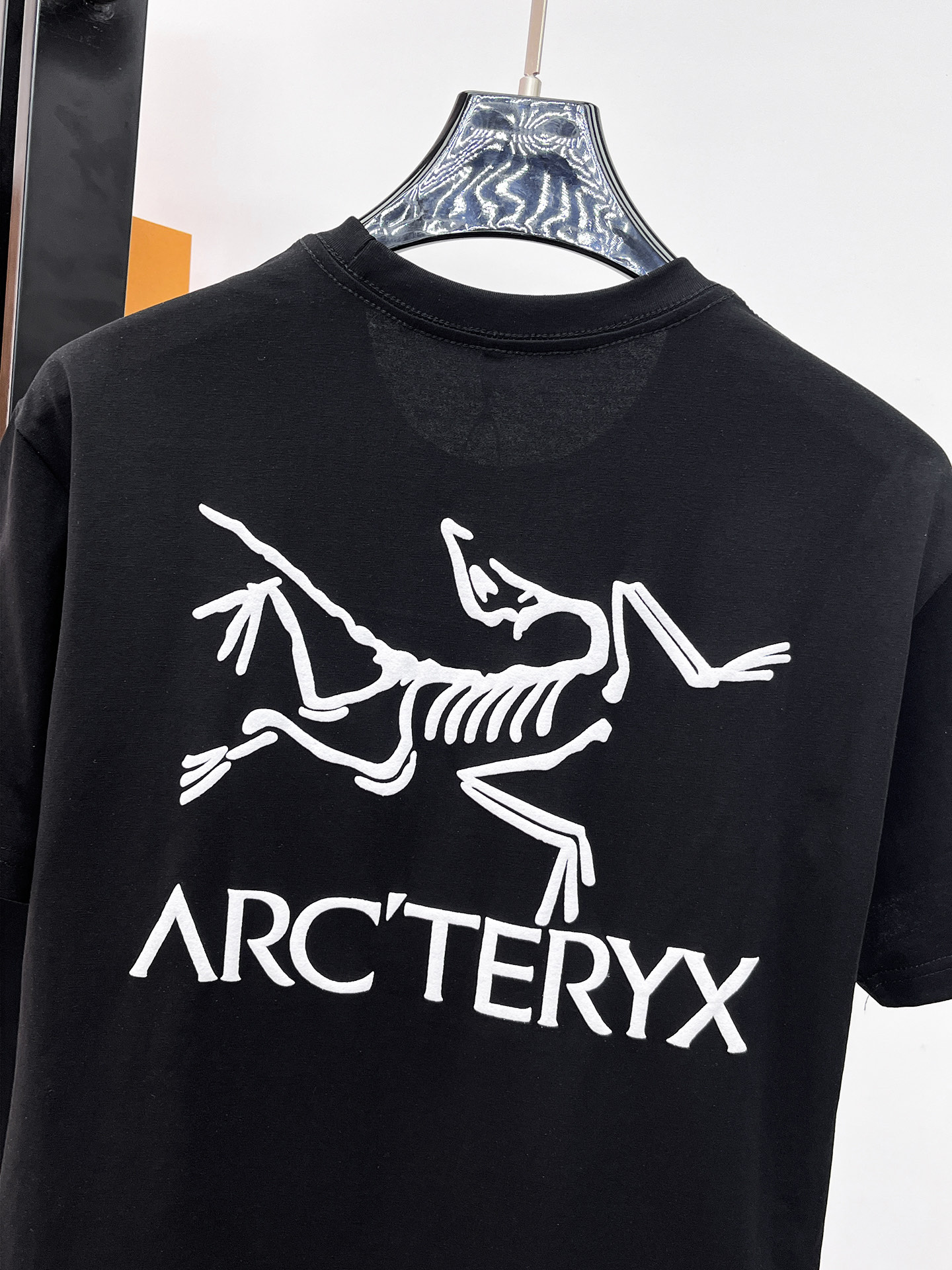 Arc'teryx 高仿男士黑色短袖T恤 經典鳥標字母刺繡戶外休閒百搭款| 13 Arc'teryx 高仿男士黑色短袖T恤 經典鳥標字母刺繡戶外休閒百搭款