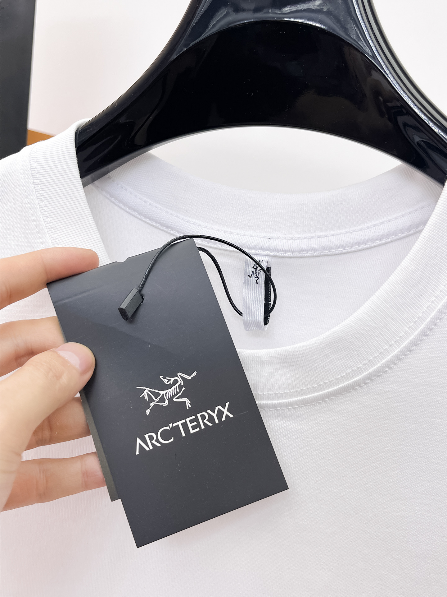 Arc'teryx 原單男士白色短袖T恤 黑色鳥標字母Logo簡約圓領上衣| 11 Arc'teryx 原單男士白色短袖T恤 黑色鳥標字母Logo簡約圓領上衣