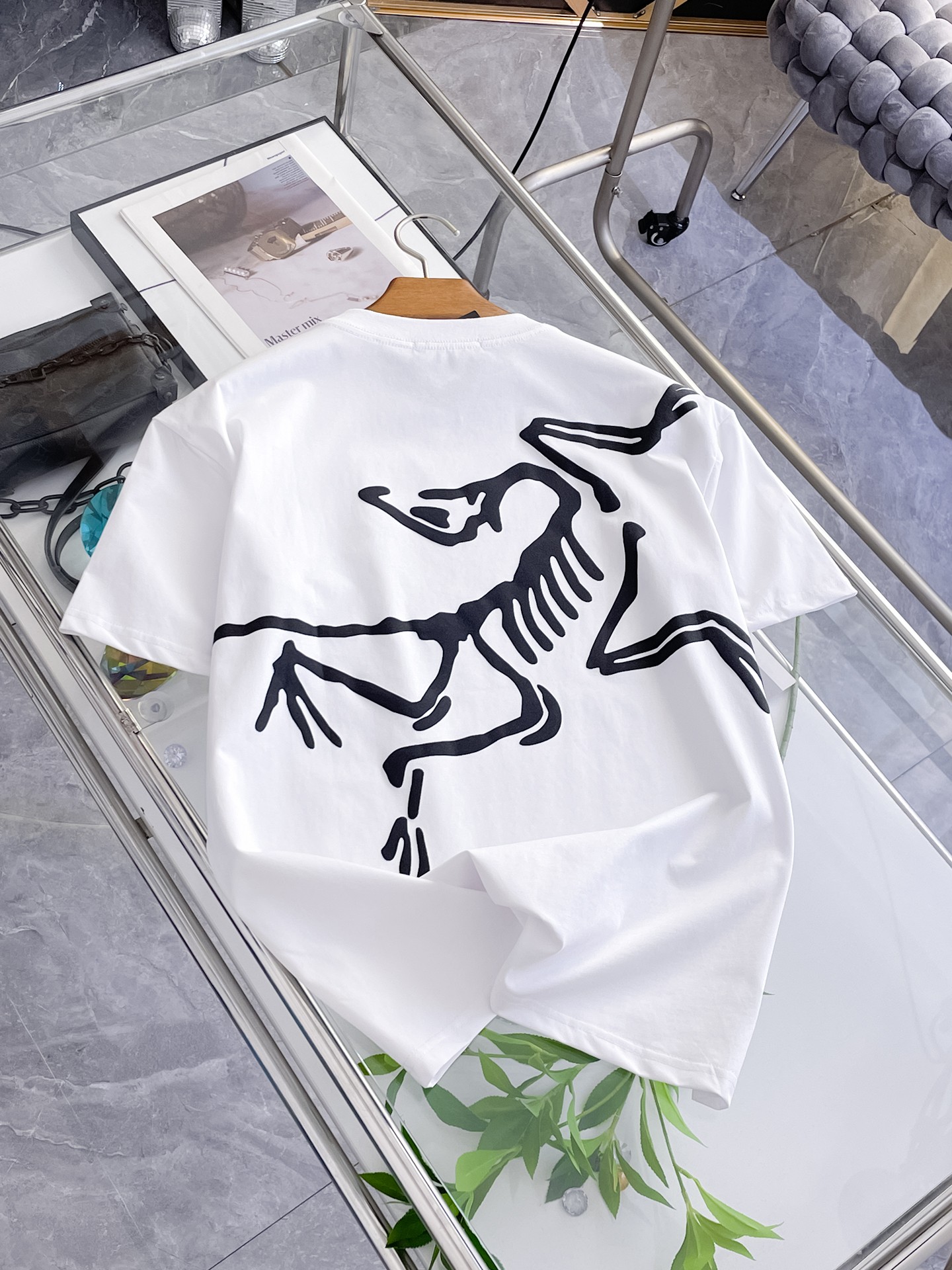 Arc'teryx 原單男士白色短袖T恤 黑色字母Logo極簡圓領夏季百搭上衣| 14 Arc'teryx 原單男士白色短袖T恤 黑色字母Logo極簡圓領夏季百搭上衣