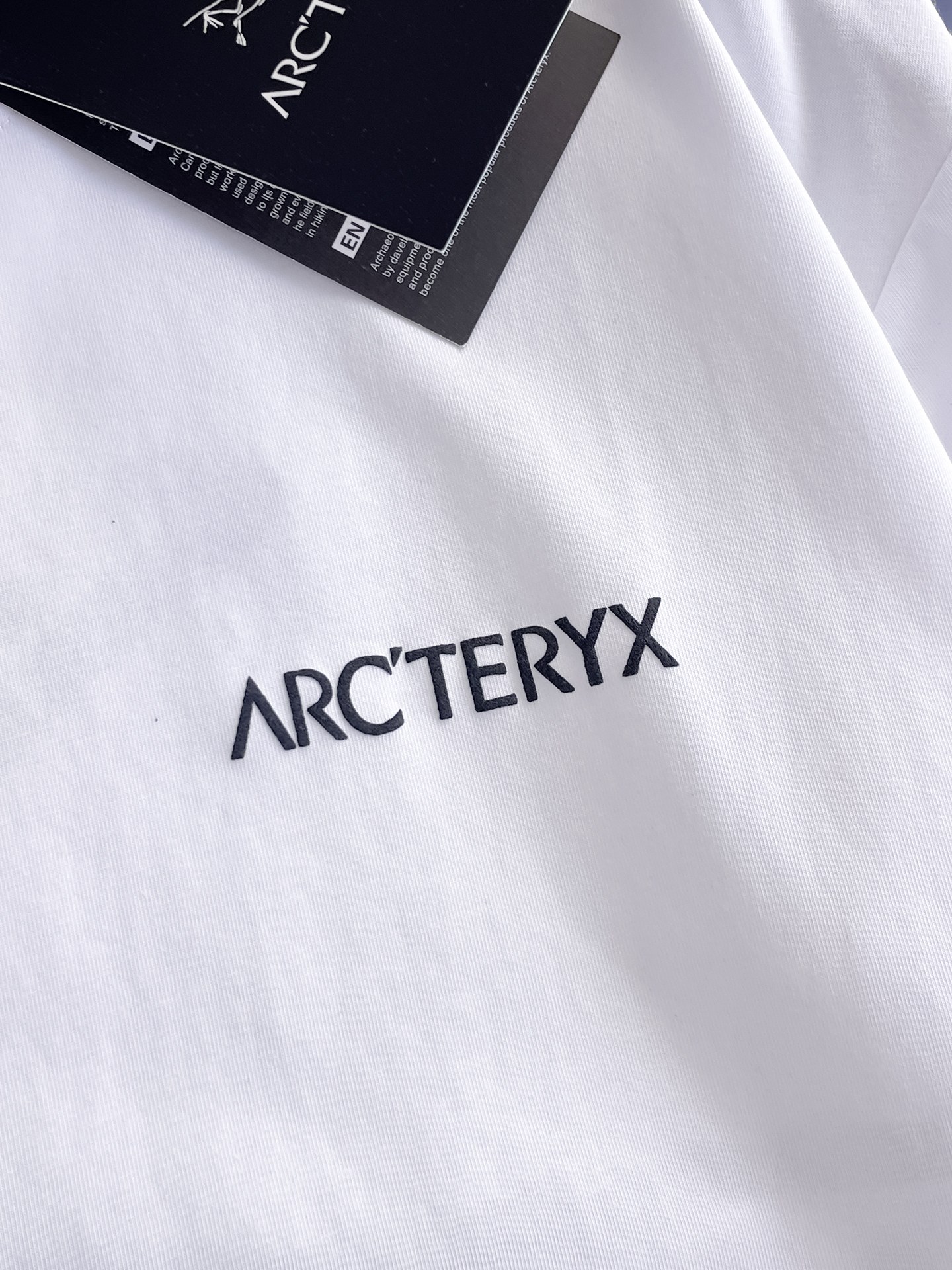 Arc'teryx 原單男士白色短袖T恤 黑色字母Logo極簡圓領夏季百搭上衣| 10 Arc'teryx 原單男士白色短袖T恤 黑色字母Logo極簡圓領夏季百搭上衣