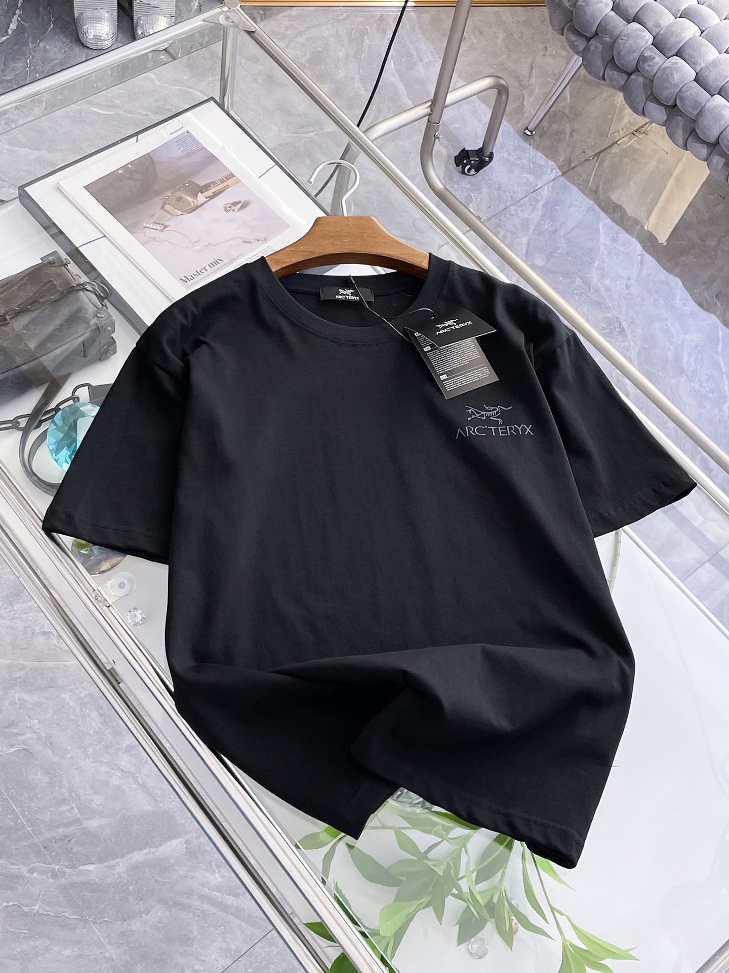 ARC'TERYX 高仿男士黑色短袖T恤 經典小鳥標簡約戶外休閒上衣