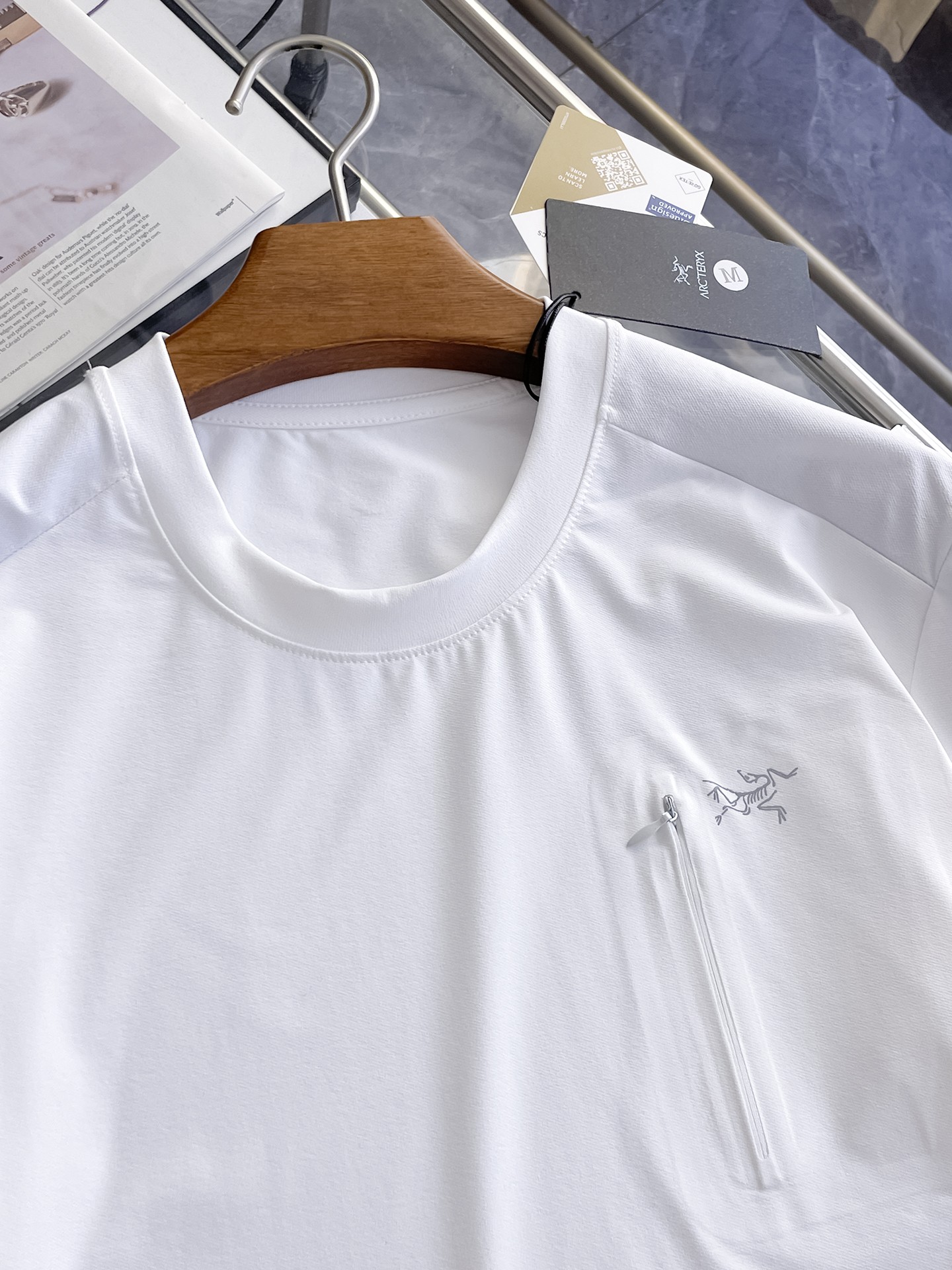 ARC'TERYX 高仿男士白色短袖T恤 拉鍊胸袋鳥標戶外機能休閒上衣| 13 ARC'TERYX 高仿男士白色短袖T恤 拉鍊胸袋鳥標戶外機能休閒上衣