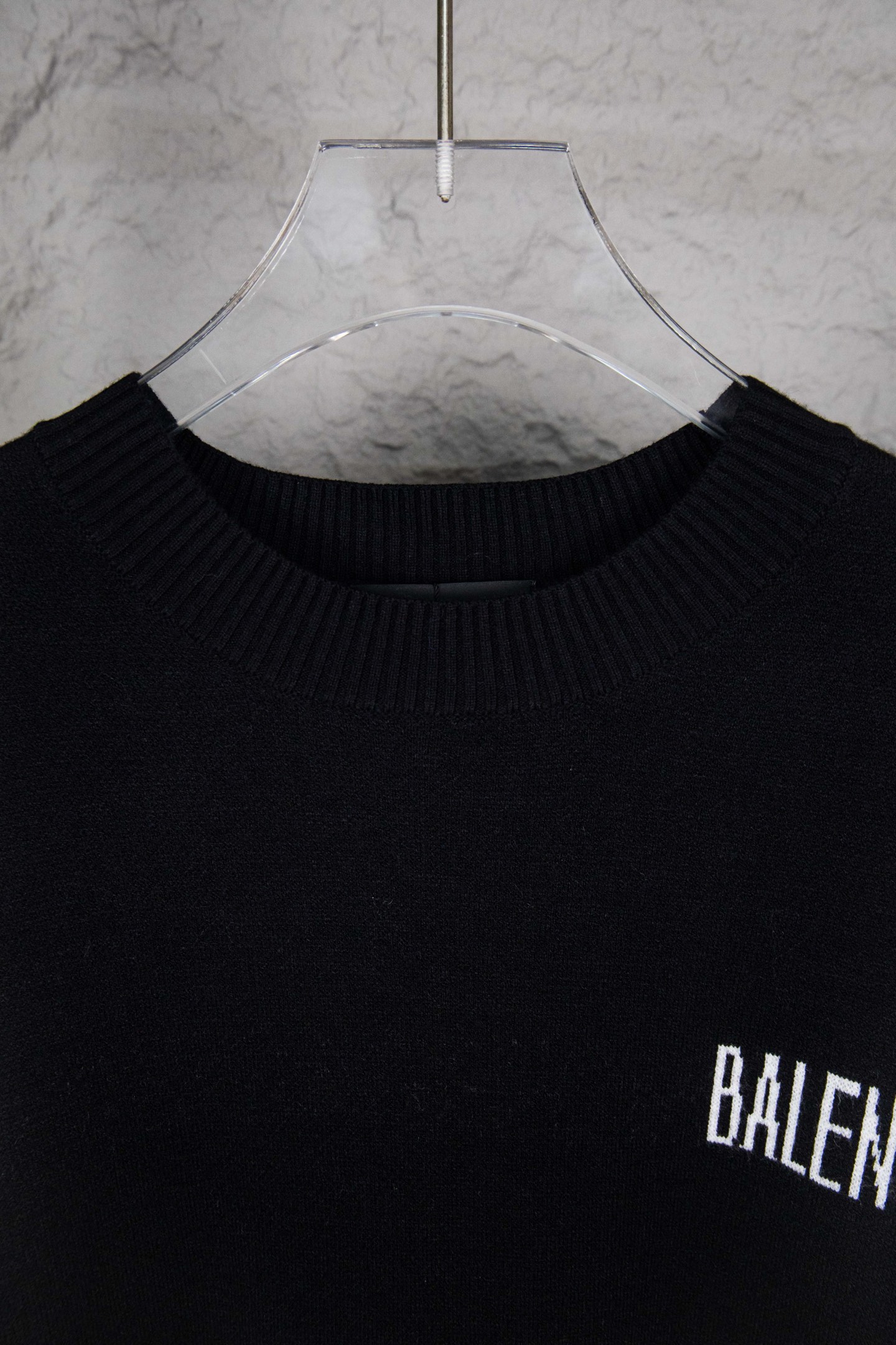 BALENCIAGA 原單男女款黑色圓領針織衫 白色字母Logo秋冬休閒毛衣| 12 BALENCIAGA 原單男女款黑色圓領針織衫 白色字母Logo秋冬休閒毛衣