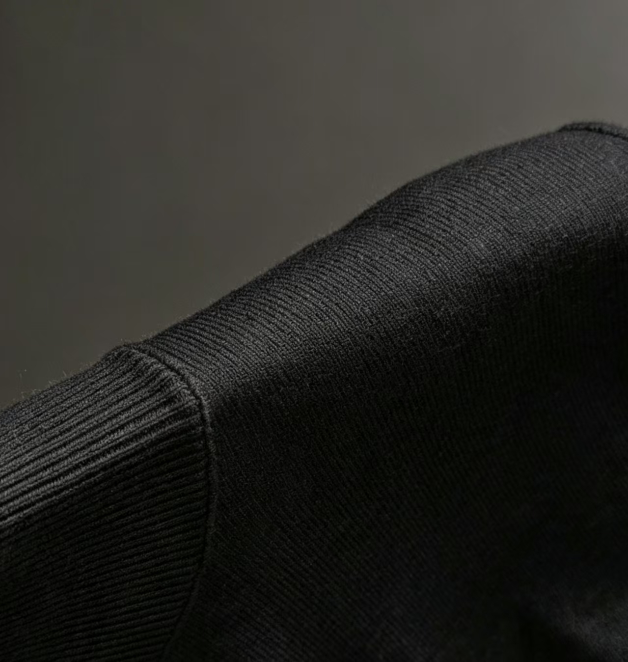 BALENCIAGA 高仿男女款半高領針織衫 BB徽標貼布秋冬長袖毛衣| 13 BALENCIAGA 高仿男女款半高領針織衫 BB徽標貼布秋冬長袖毛衣