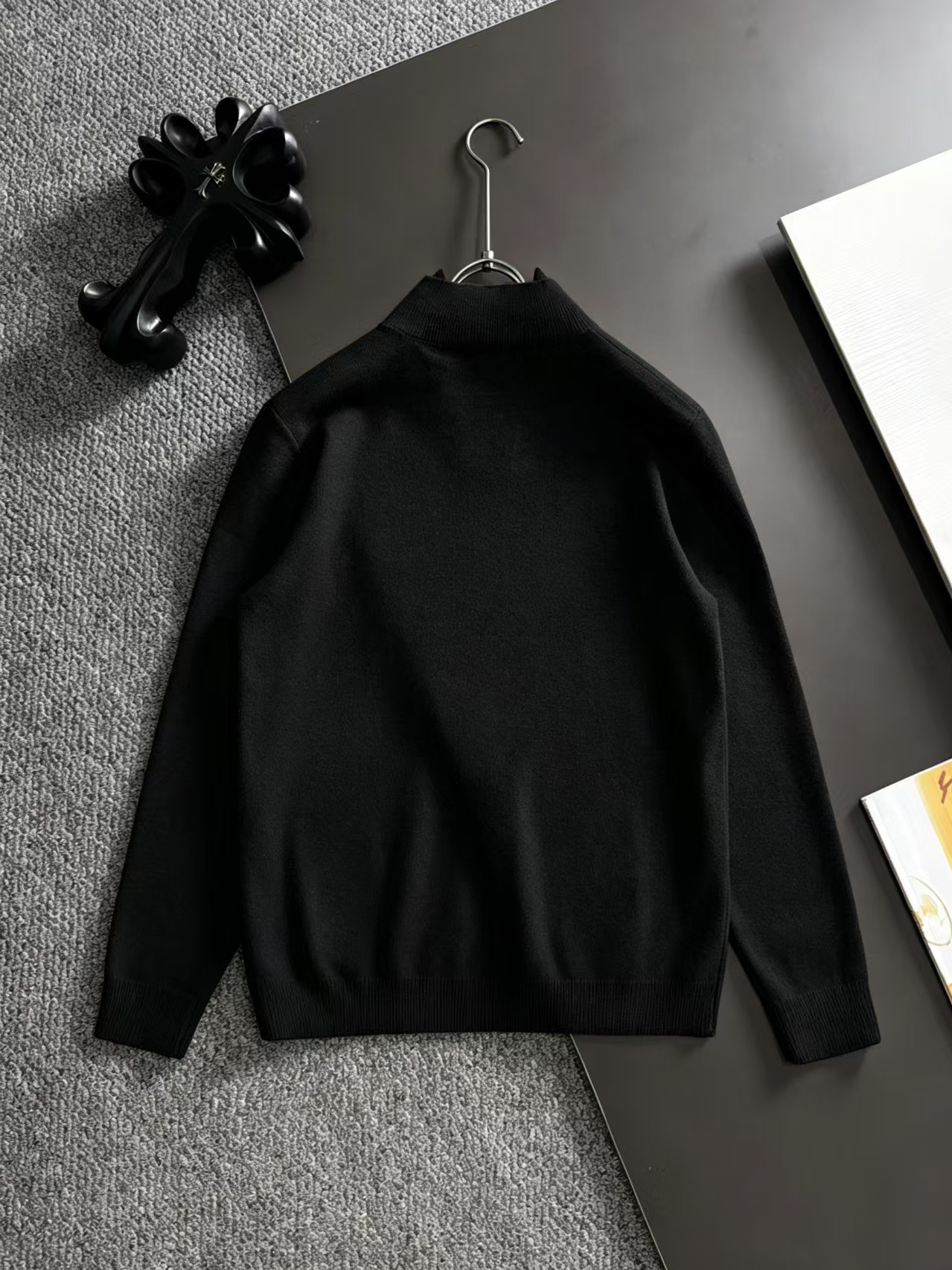 BALENCIAGA 高仿男女款半高領針織衫 BB徽標貼布秋冬長袖毛衣| 7 BALENCIAGA 高仿男女款半高領針織衫 BB徽標貼布秋冬長袖毛衣