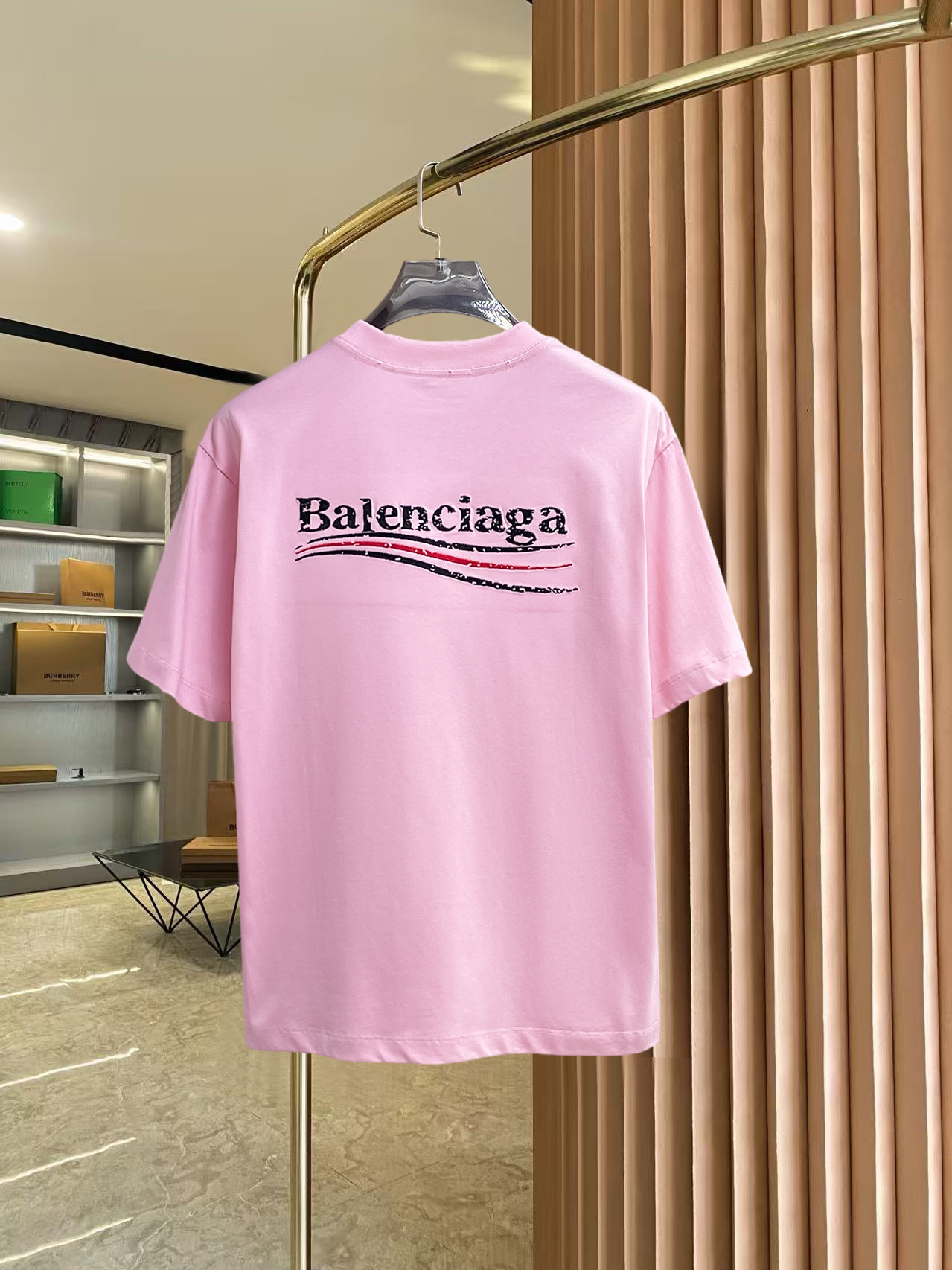 BALENCIAGA 一比一粉色刺繡Logo短袖T恤 男女款寬鬆休閒潮流上衣| 14 BALENCIAGA 一比一粉色刺繡Logo短袖T恤 男女款寬鬆休閒潮流上衣