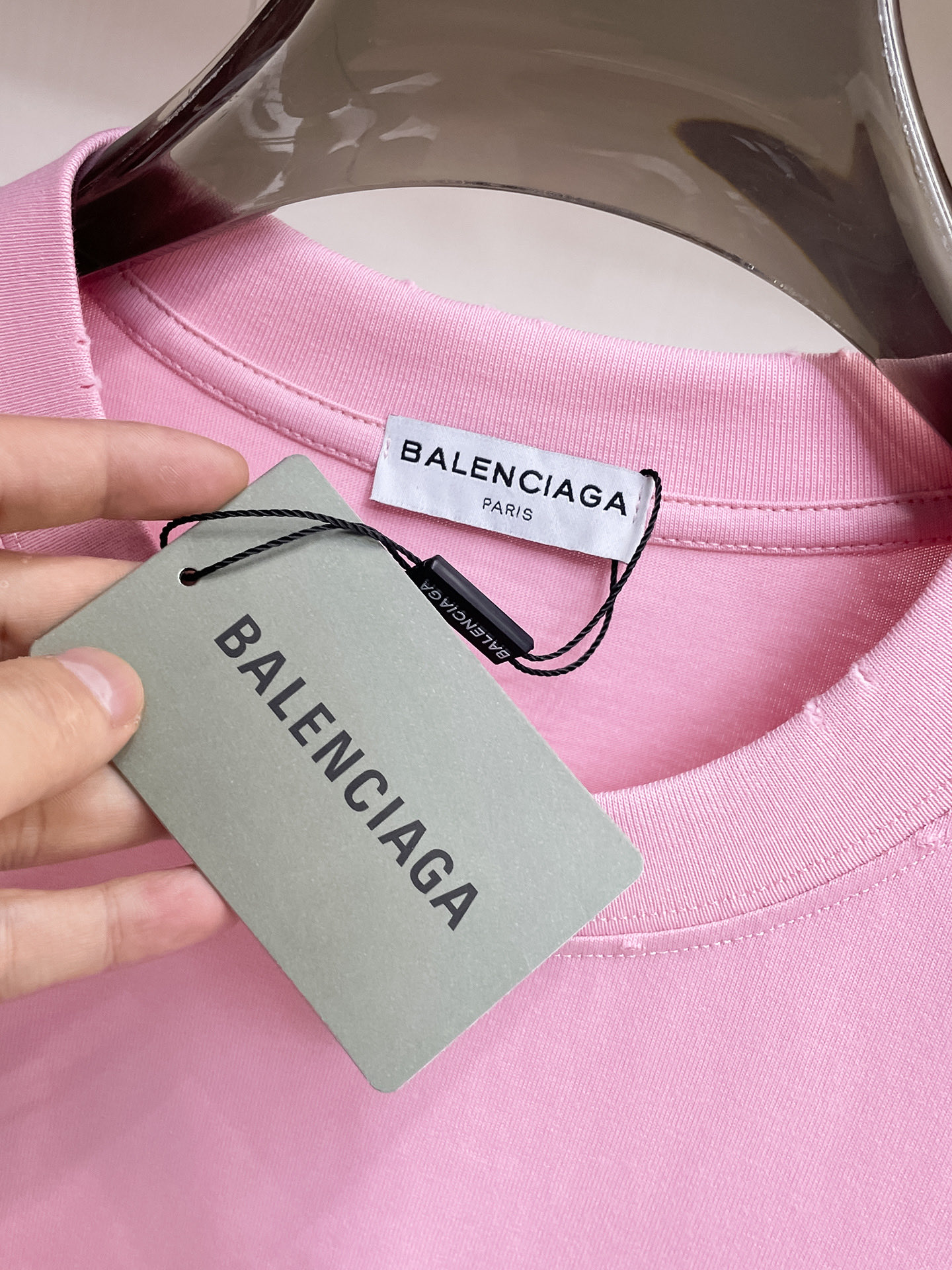 BALENCIAGA 一比一粉色刺繡Logo短袖T恤 男女款寬鬆休閒潮流上衣| 11 BALENCIAGA 一比一粉色刺繡Logo短袖T恤 男女款寬鬆休閒潮流上衣