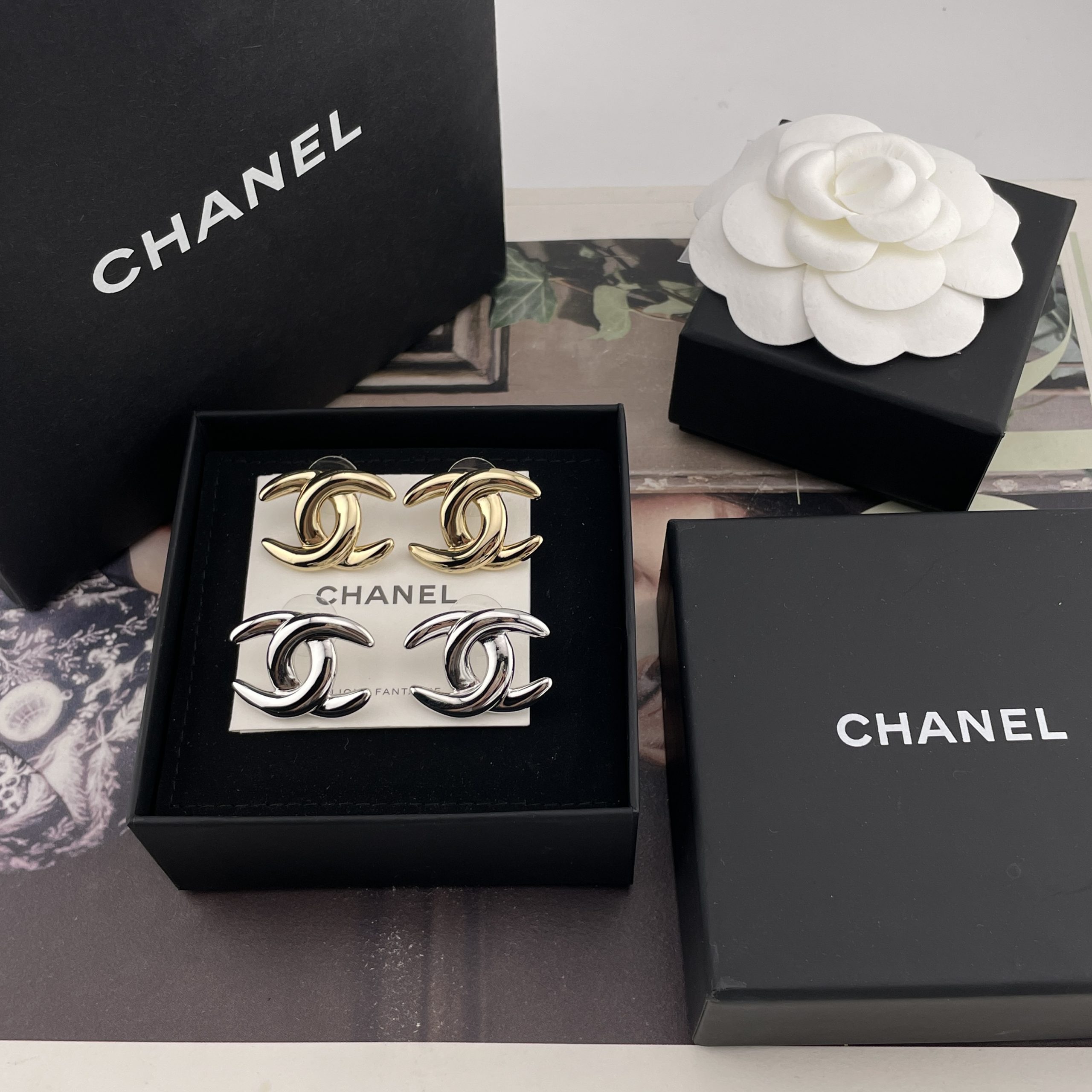 CHANEL原單女士立體雙C耳環 金銀雙色經典復古百搭耳飾