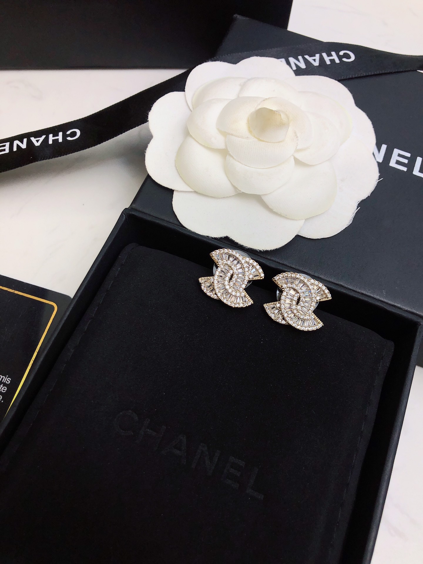 CHANEL復刻女士雙C鑲鑽耳環 金色滿鑽立體經典奢華耳飾| 10 CHANEL復刻女士雙C鑲鑽耳環 金色滿鑽立體經典奢華耳飾
