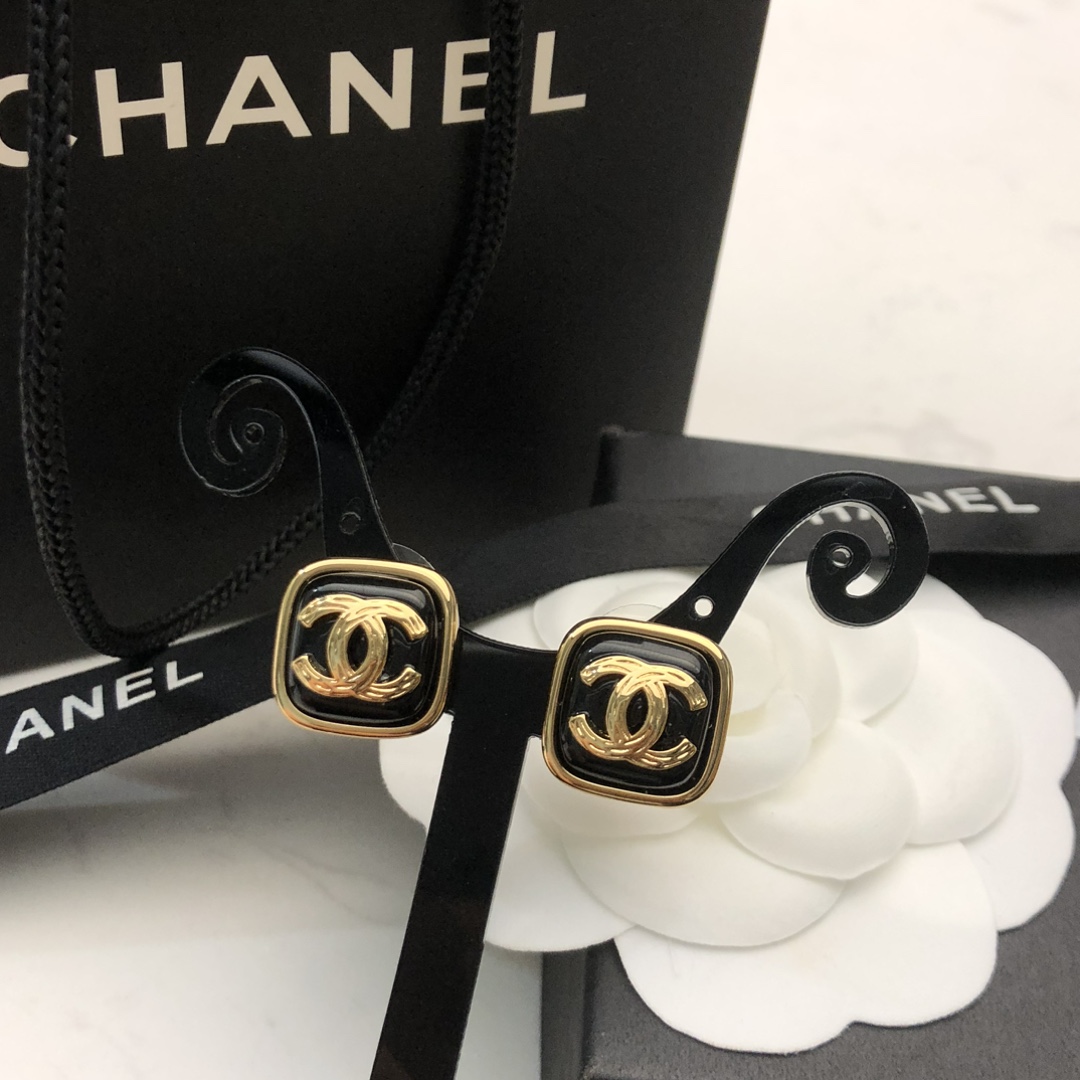 CHANEL高仿女士雙C耳環 黑金方形復古琺瑯耳釘氣質百搭款