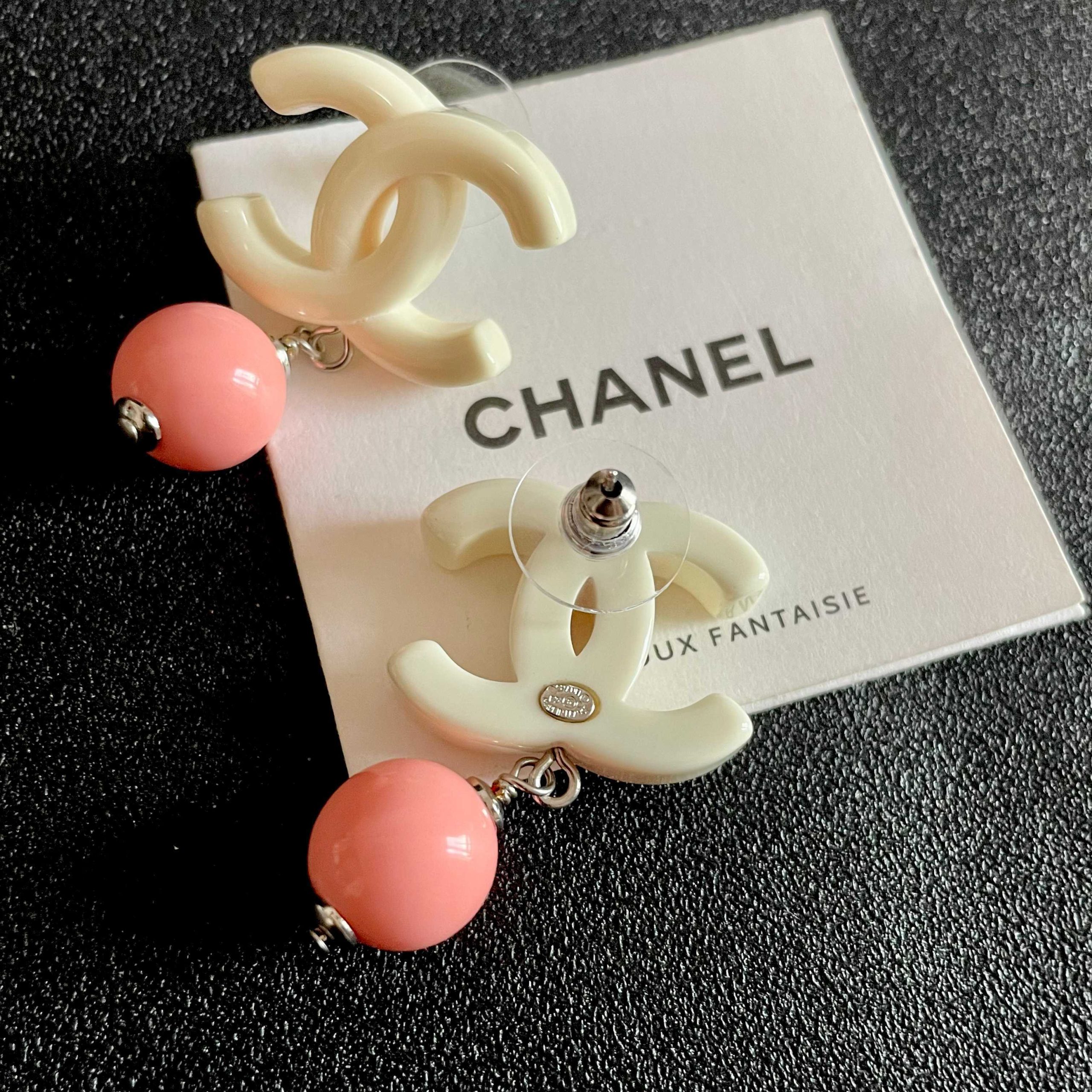 CHANEL 高仿 雙C粉色珍珠垂墜耳環 女款耳飾| 9 CHANEL 高仿 雙C粉色珍珠垂墜耳環 女款耳飾