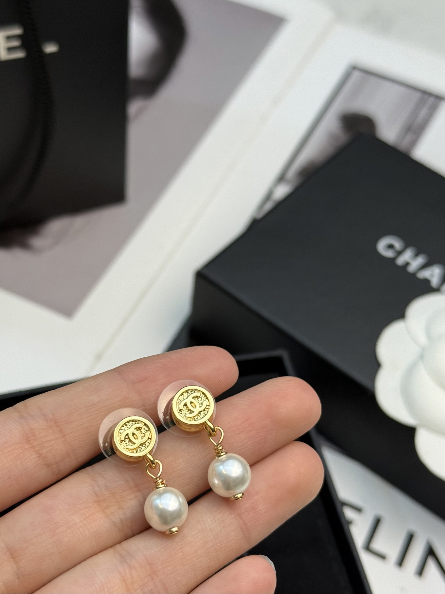 CHANEL 高仿 復古珍珠耳環 雙C耳釘 法式優雅精品耳飾| 11 CHANEL 高仿 復古珍珠耳環 雙C耳釘 法式優雅精品耳飾