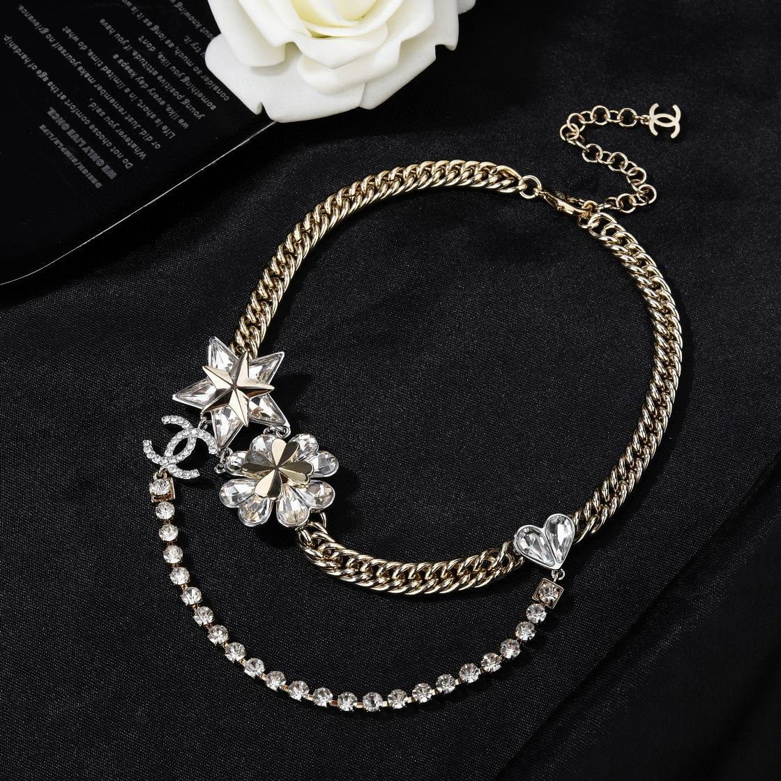 CHANEL 高仿 水鑽花朵雙C項鍊 法式鎖骨鏈 女款精品飾品| 2 CHANEL 高仿 水鑽花朵雙C項鍊 法式鎖骨鏈 女款精品飾品