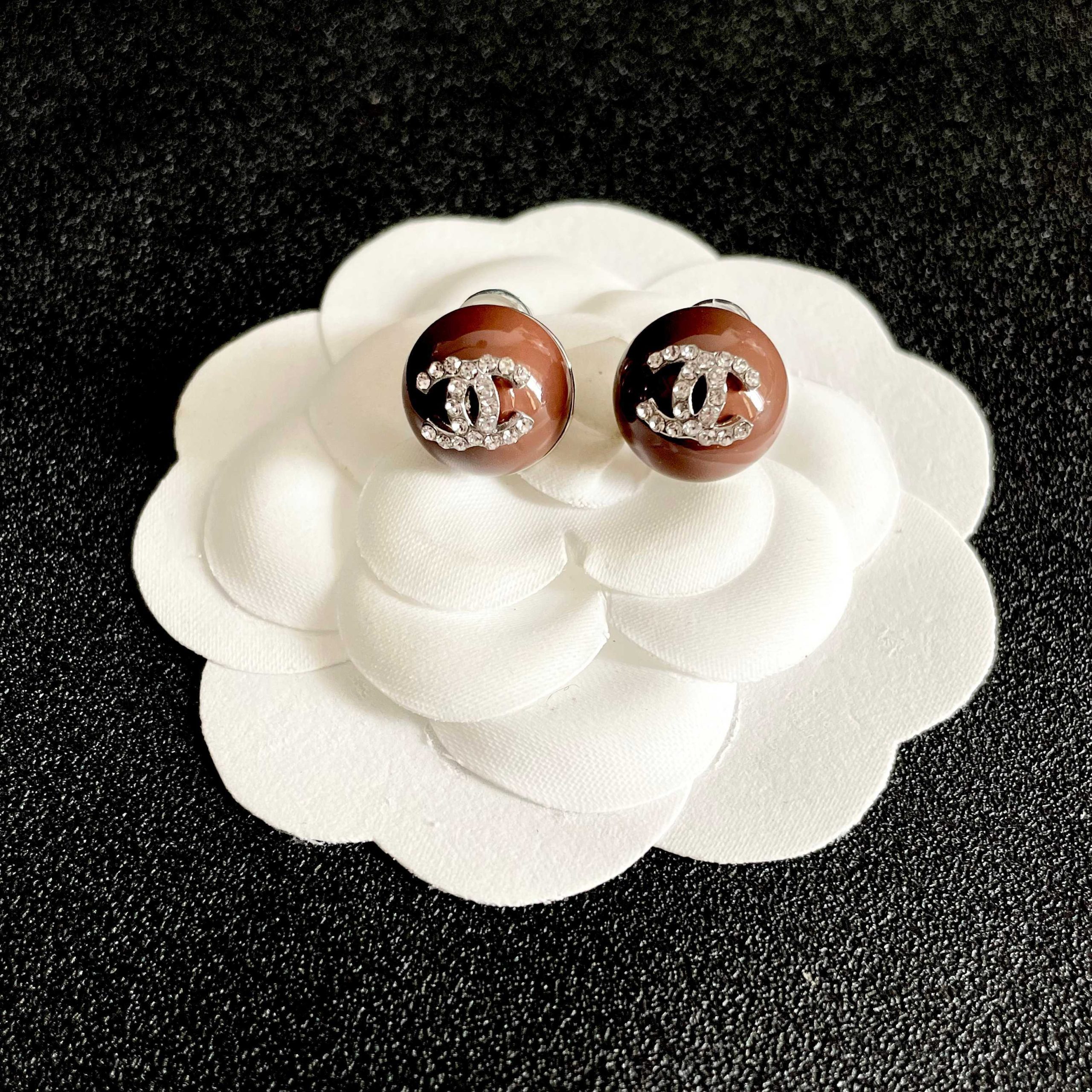 CHANEL A貨香奈兒 咖啡色雙C耳釘 琺瑯Logo耳環 女款飾品| 8 CHANEL A貨香奈兒 咖啡色雙C耳釘 琺瑯Logo耳環 女款飾品