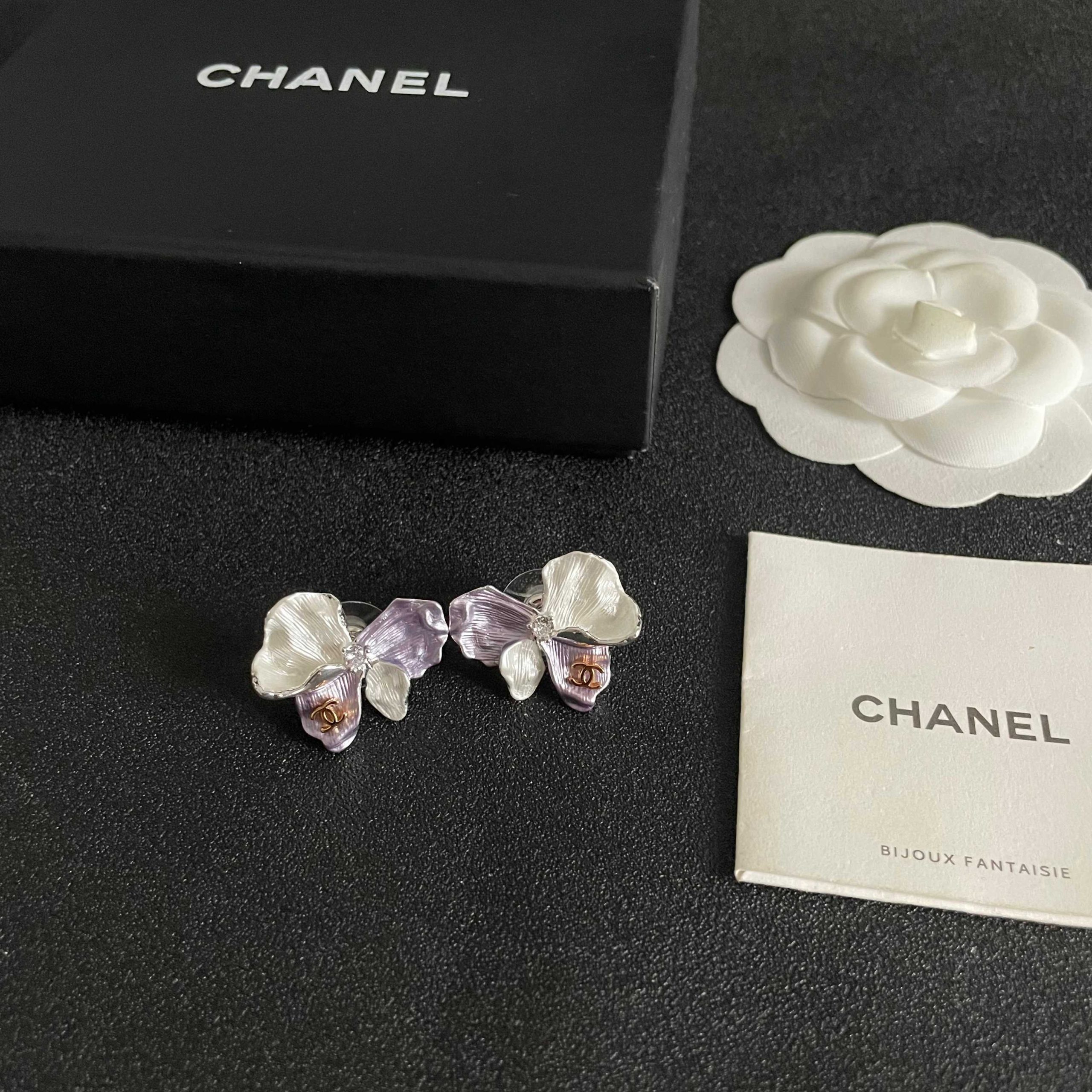 CHANEL 高仿香奈兒 紫白蘭花耳釘 漸層花朵耳環 女款飾品| 11 CHANEL 高仿香奈兒 紫白蘭花耳釘 漸層花朵耳環 女款飾品