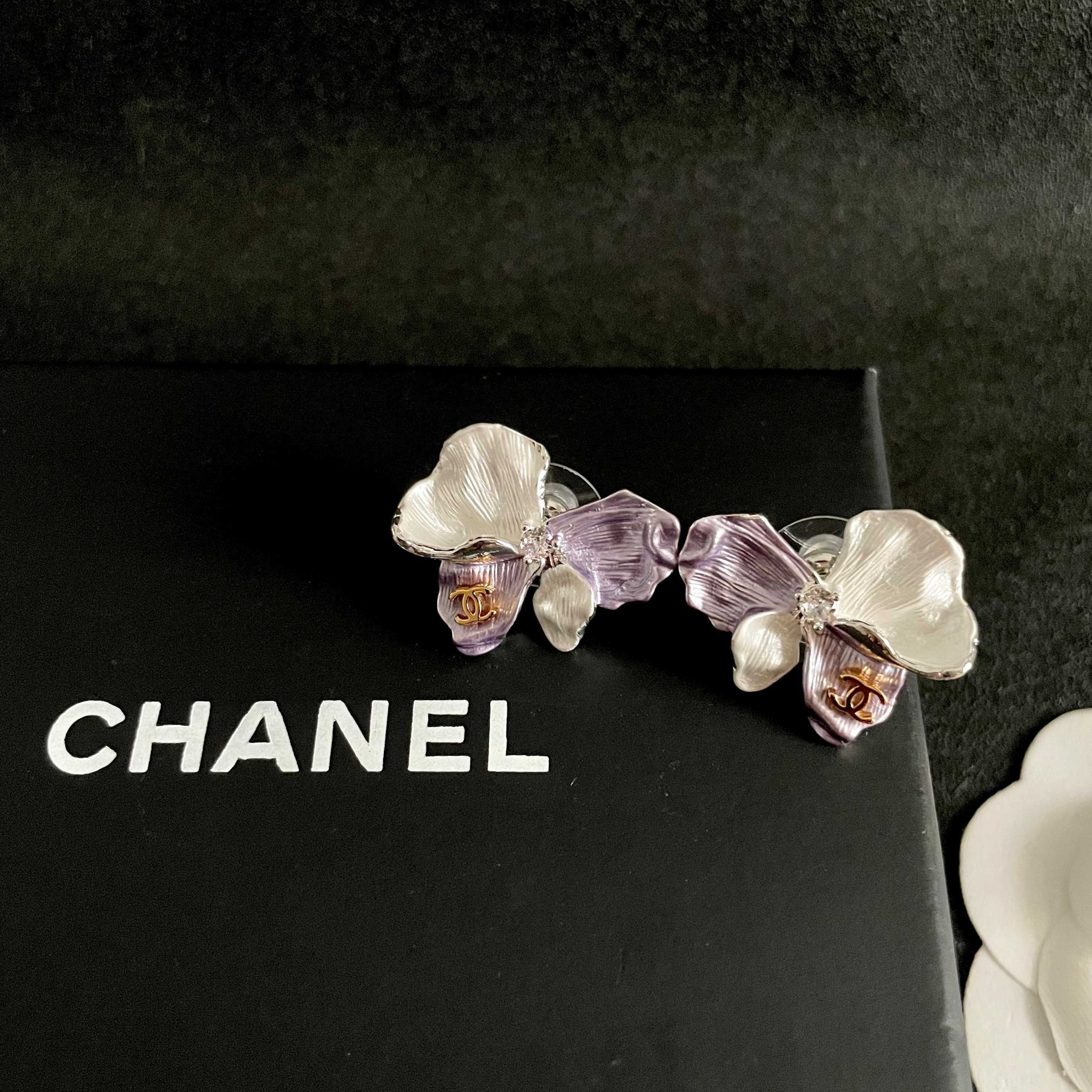 CHANEL 高仿香奈兒 紫白蘭花耳釘 漸層花朵耳環 女款飾品| 7 CHANEL 高仿香奈兒 紫白蘭花耳釘 漸層花朵耳環 女款飾品