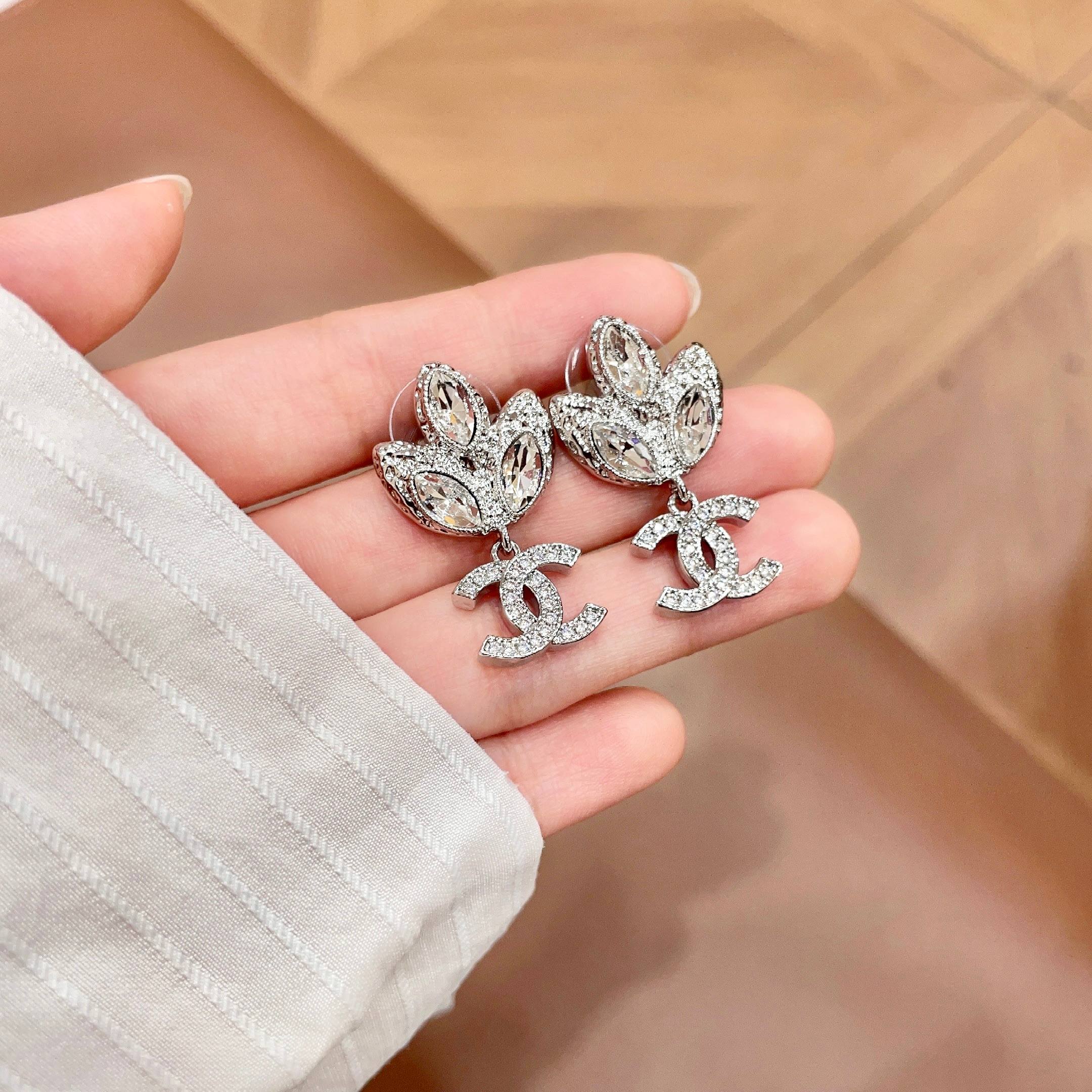 CHANEL 原單 香奈兒 滿鑽雙C垂墜耳環 水晶耳飾 女款精品| 12 CHANEL 原單 香奈兒 滿鑽雙C垂墜耳環 水晶耳飾 女款精品