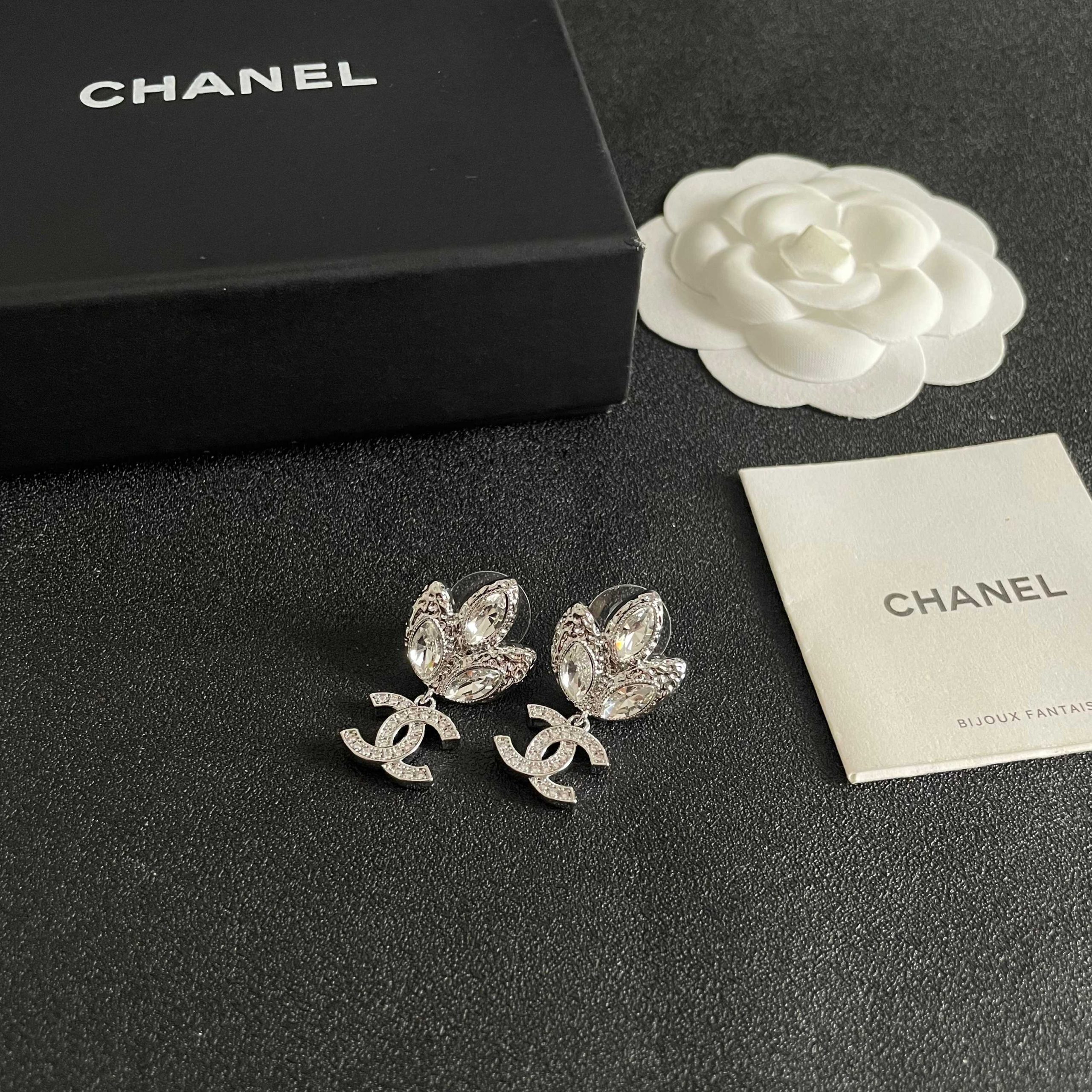 CHANEL 原單 香奈兒 滿鑽雙C垂墜耳環 水晶耳飾 女款精品| 10 CHANEL 原單 香奈兒 滿鑽雙C垂墜耳環 水晶耳飾 女款精品