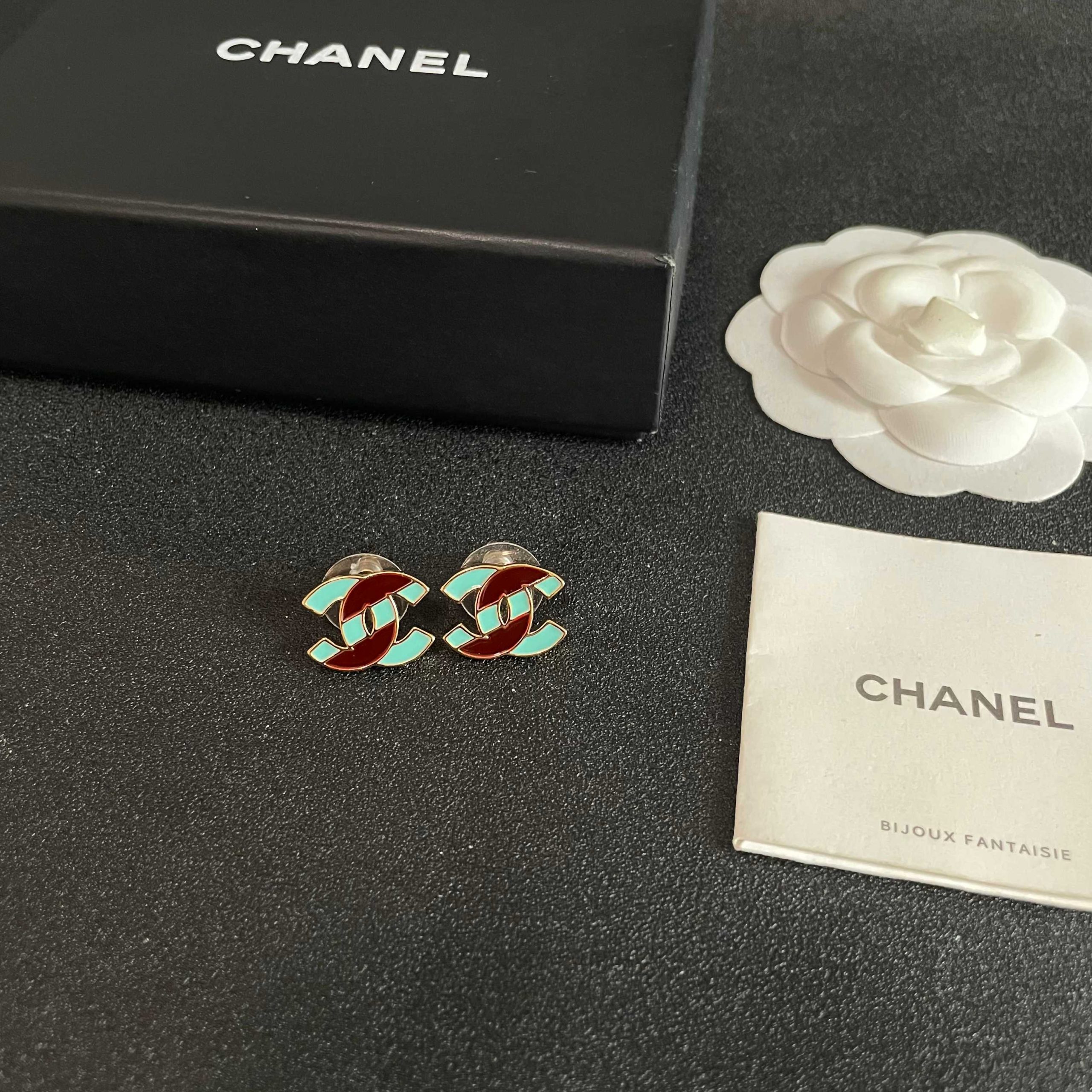 Chanel 一比一 雙C琺瑯耳釘 綠色復古Logo耳環 女款精品飾品