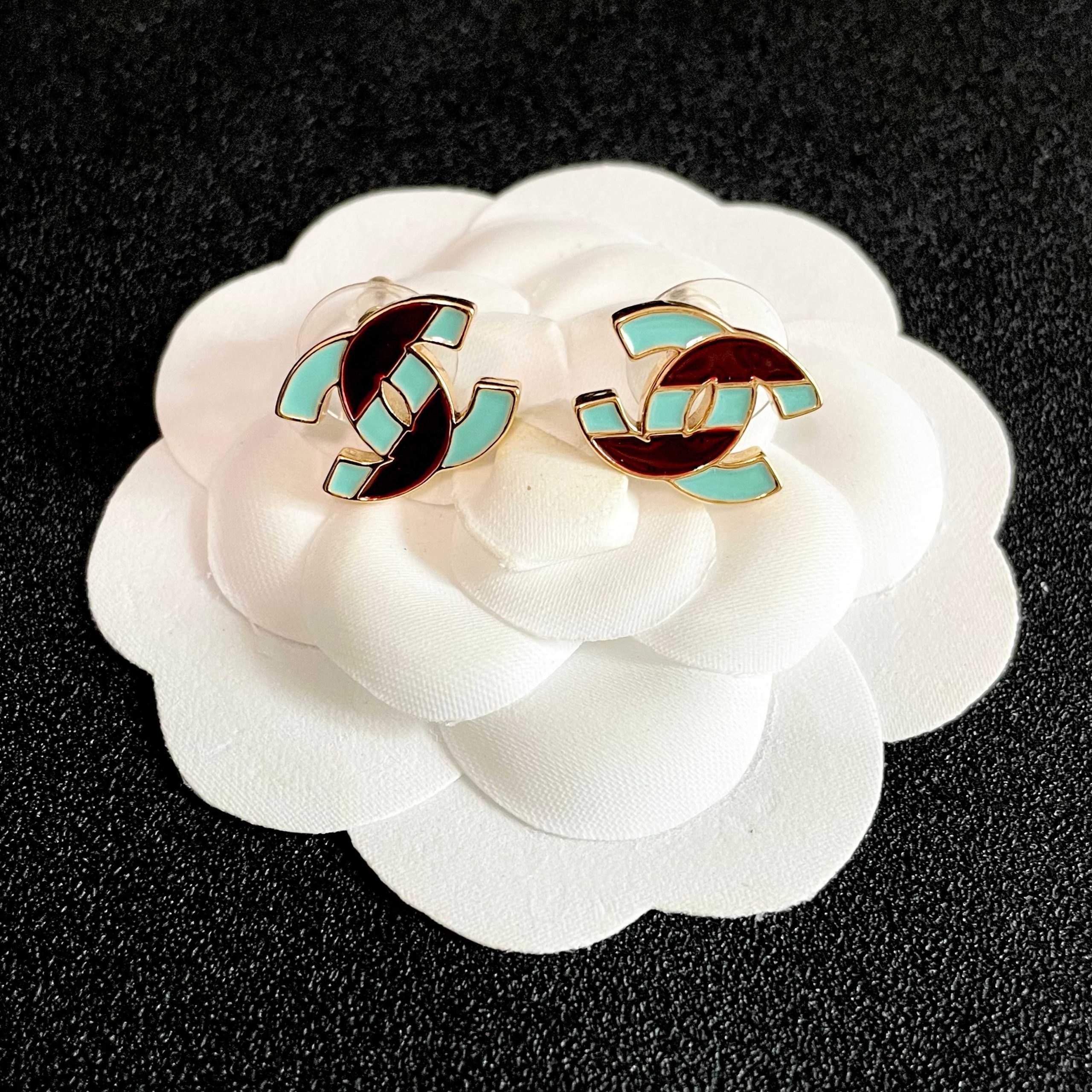 Chanel 一比一 雙C琺瑯耳釘 綠色復古Logo耳環 女款精品飾品