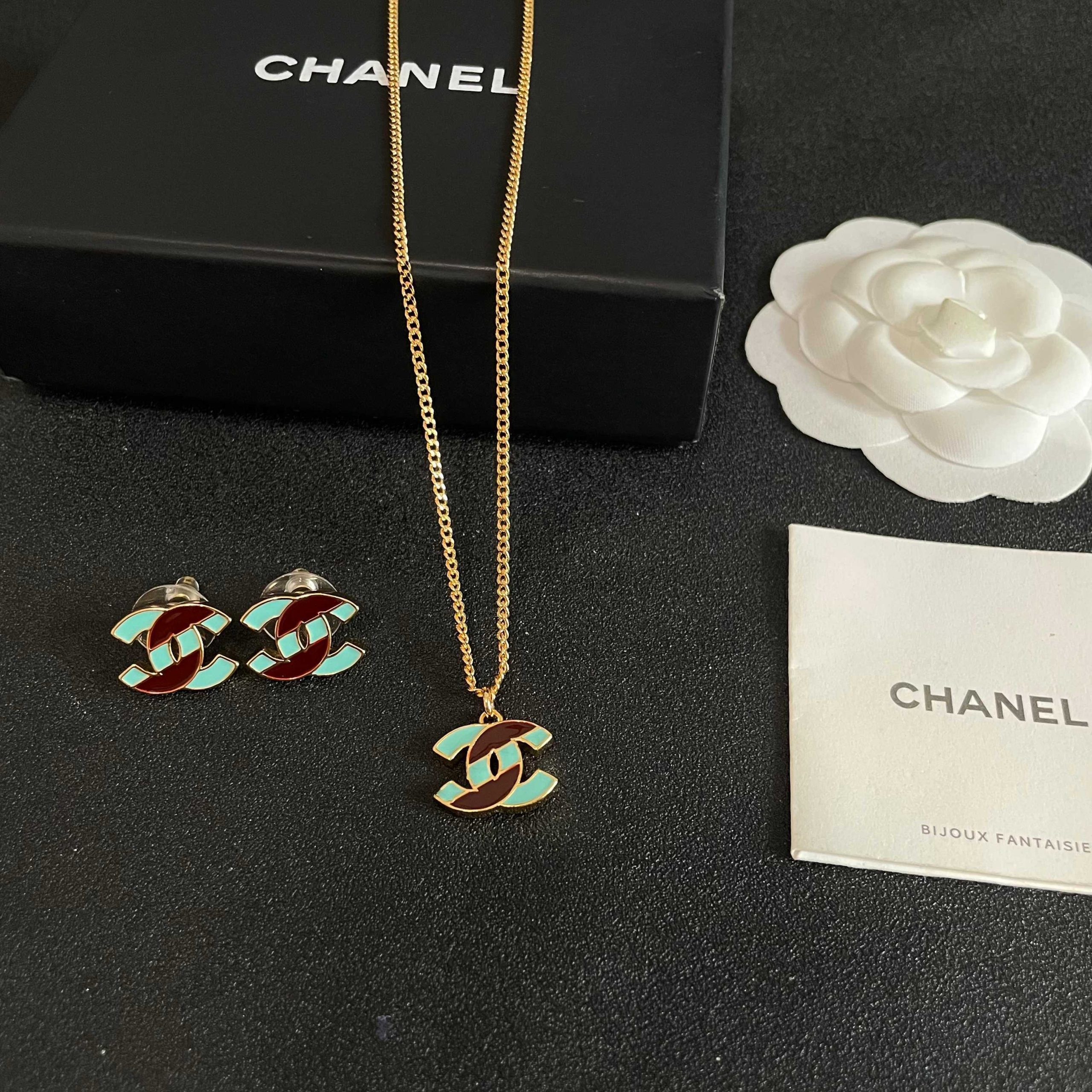 Chanel A貨 雙C琺瑯項鍊 綠色復古吊墜 精品女款飾品| 11 Chanel A貨 雙C琺瑯項鍊 綠色復古吊墜 精品女款飾品