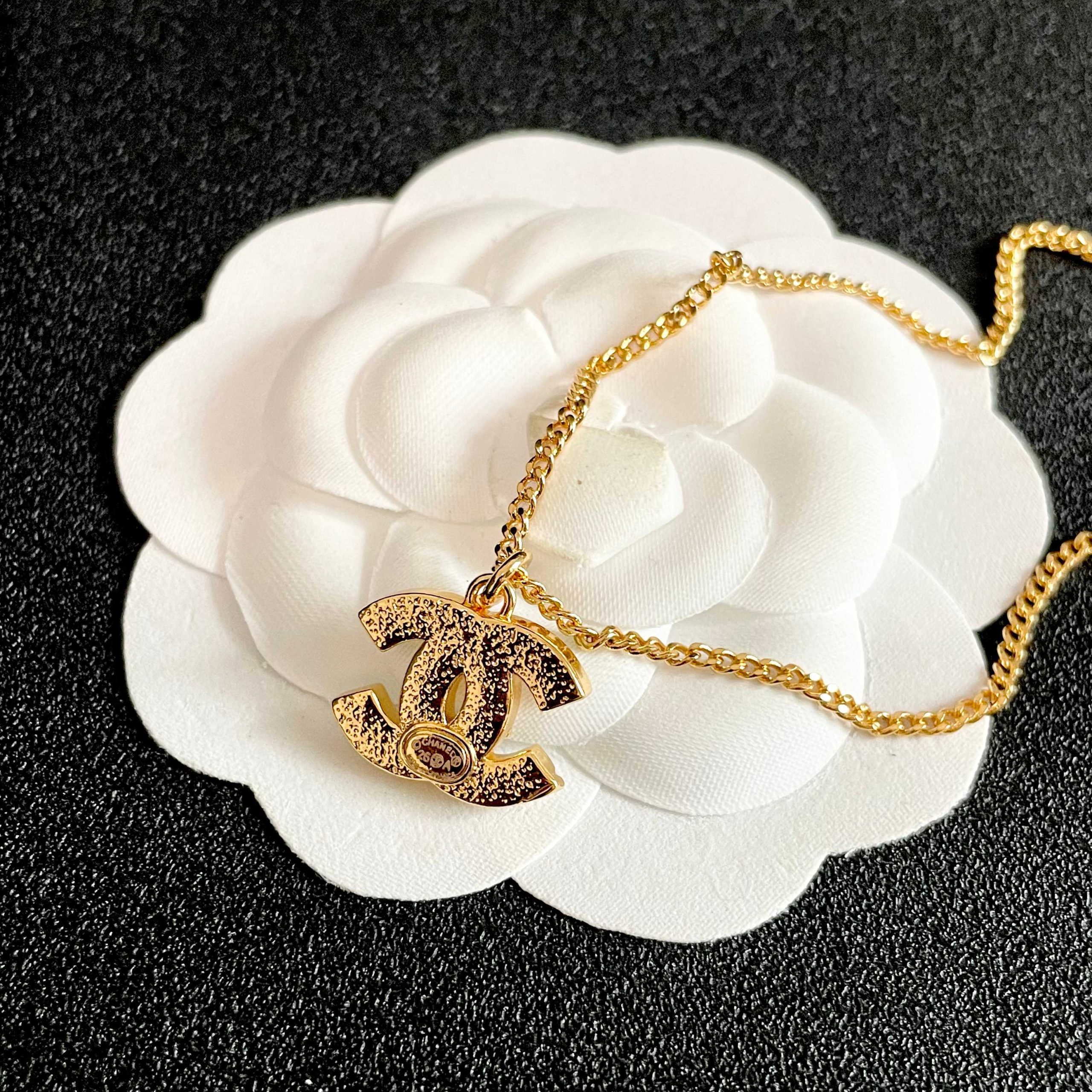Chanel A貨 雙C琺瑯項鍊 綠色復古吊墜 精品女款飾品| 8 Chanel A貨 雙C琺瑯項鍊 綠色復古吊墜 精品女款飾品