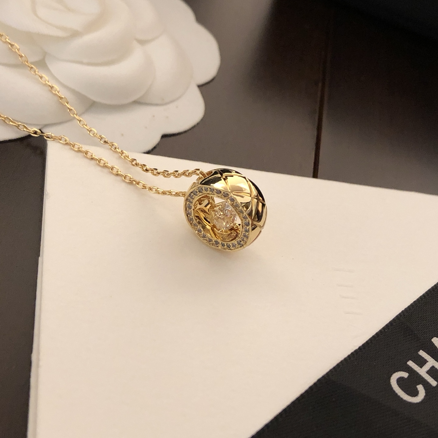 CHANEL復刻女士圓環鑲鑽項鍊 金色靈動單鑽吊墜精緻鎖骨鏈