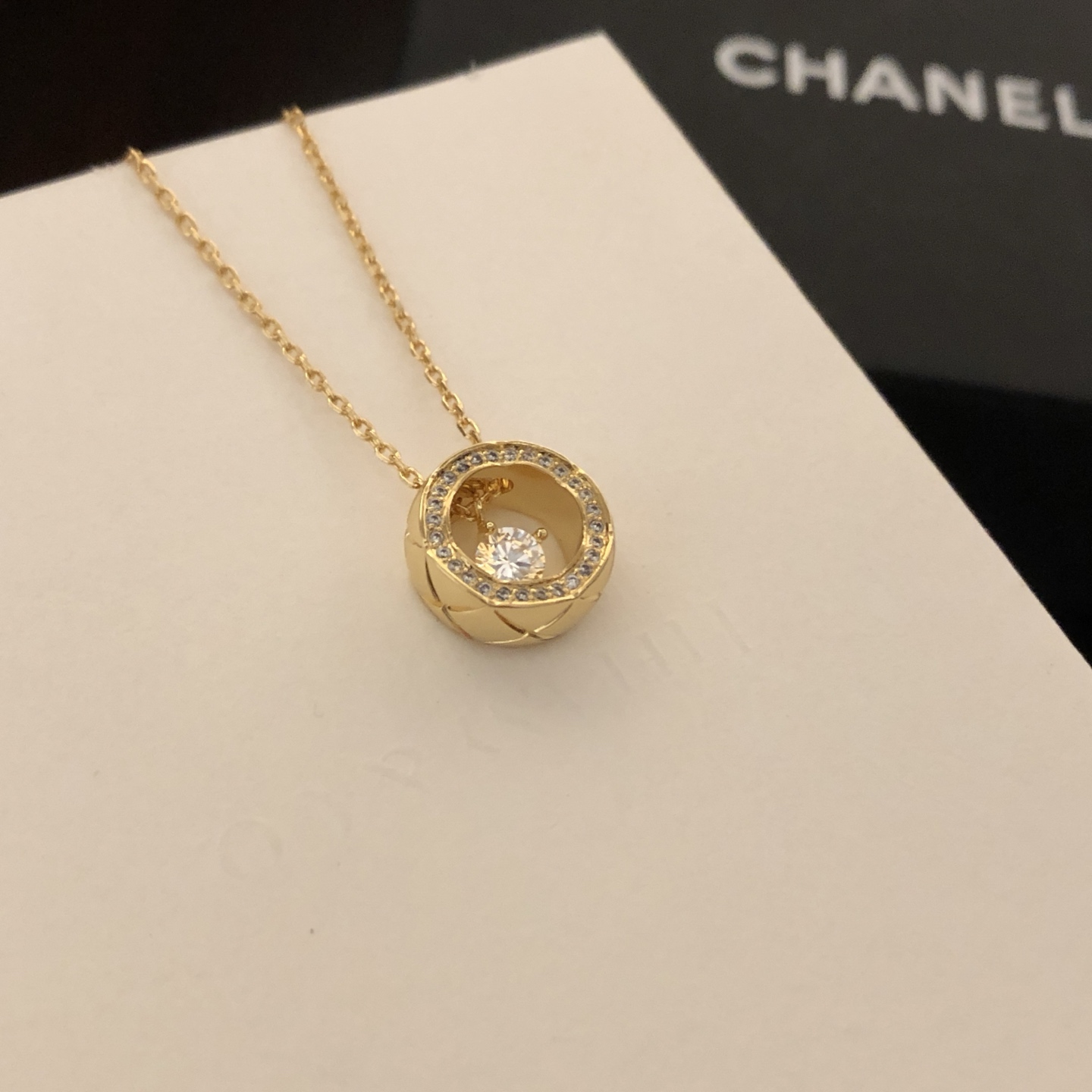 CHANEL復刻女士圓環鑲鑽項鍊 金色靈動單鑽吊墜精緻鎖骨鏈