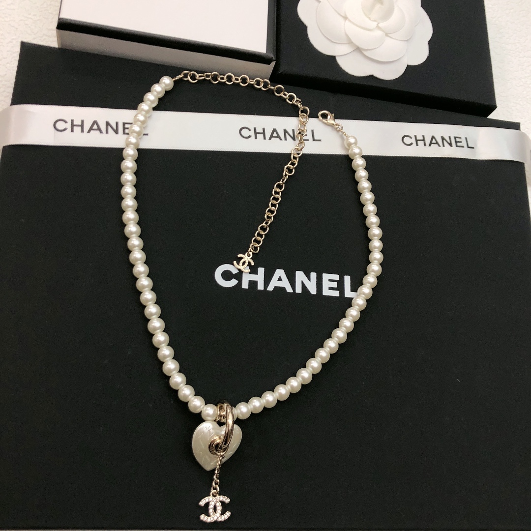 CHANEL原單女士珍珠愛心項鍊 雙C鑲鑽吊墜甜美復古鎖骨鏈